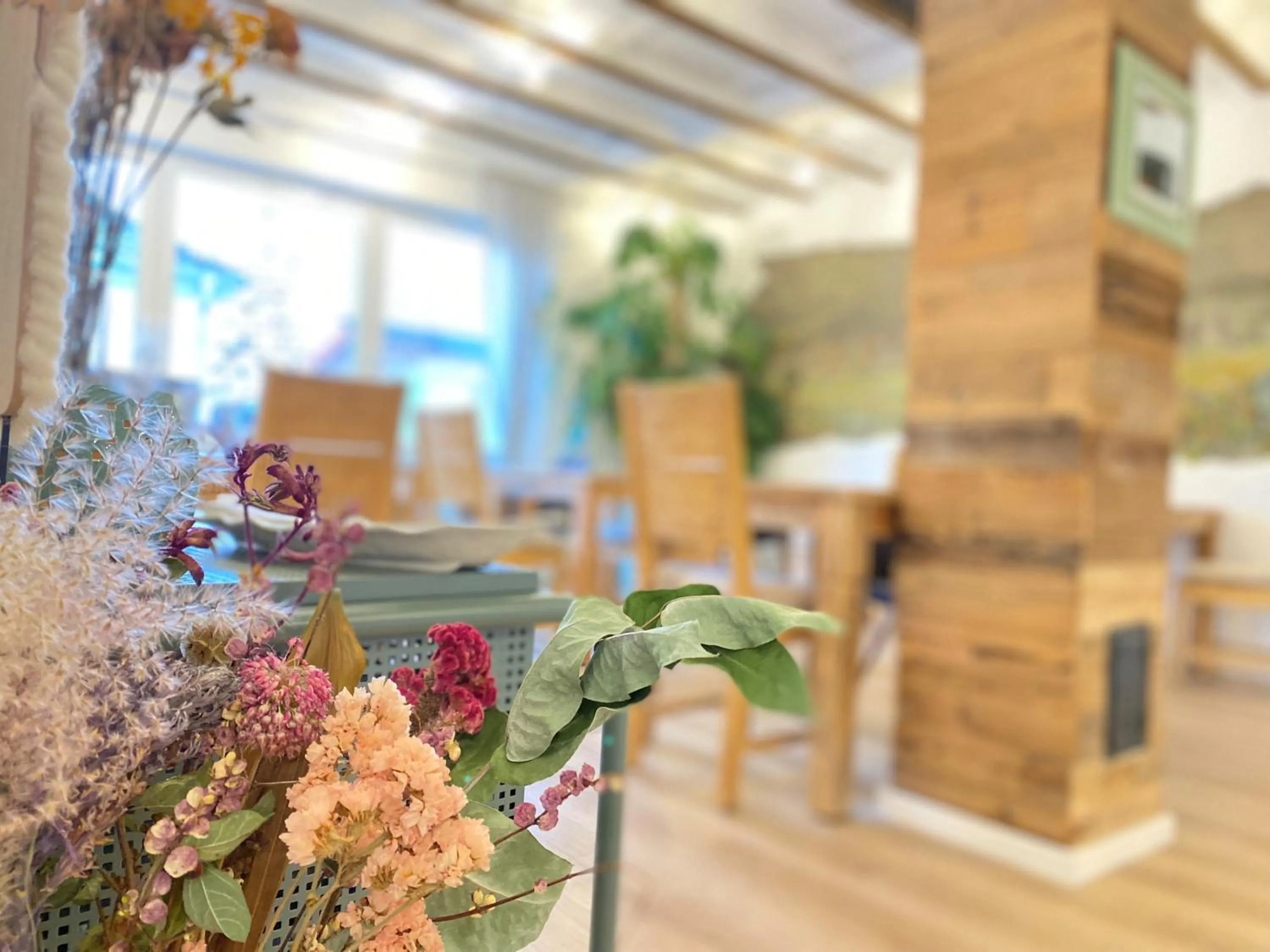 Restaurant/places to eat in LANDHOTEL 1707 by Landgasthof Zickler