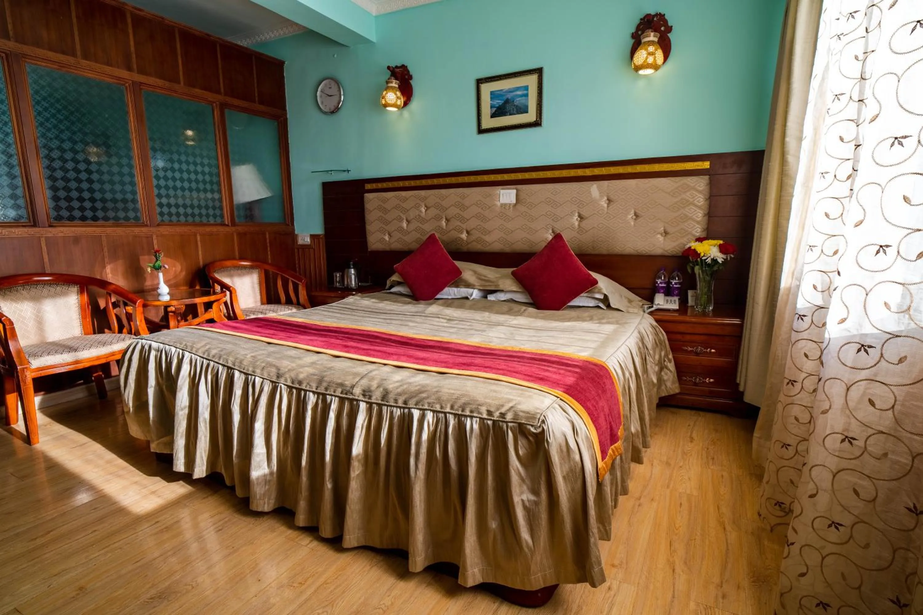 Bedroom, Bed in Little Tibet Resort Mall Road