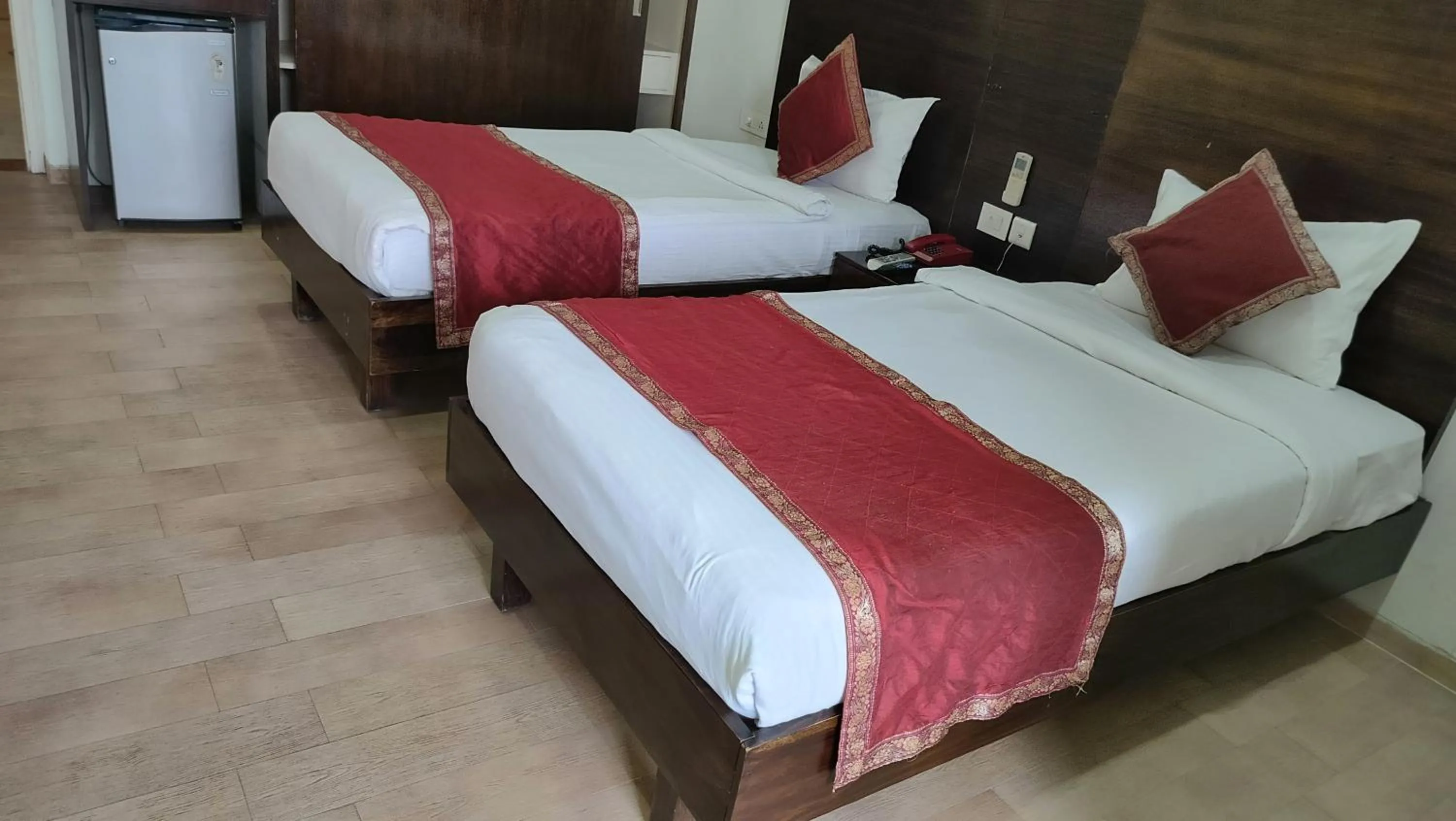 Photo of the whole room, Bed in 66 Residencey