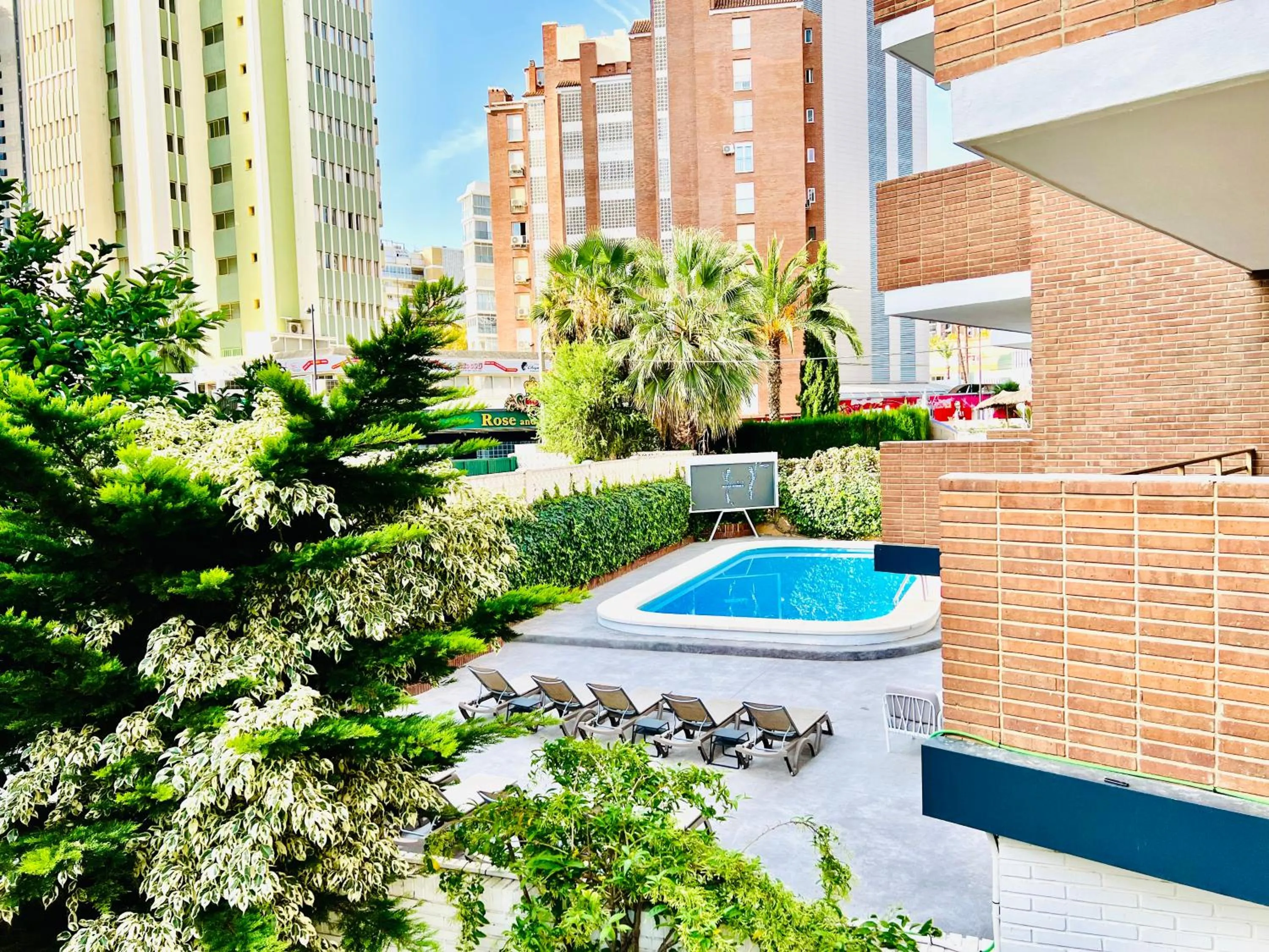 Pool view in Trebol One Apartments By Mc