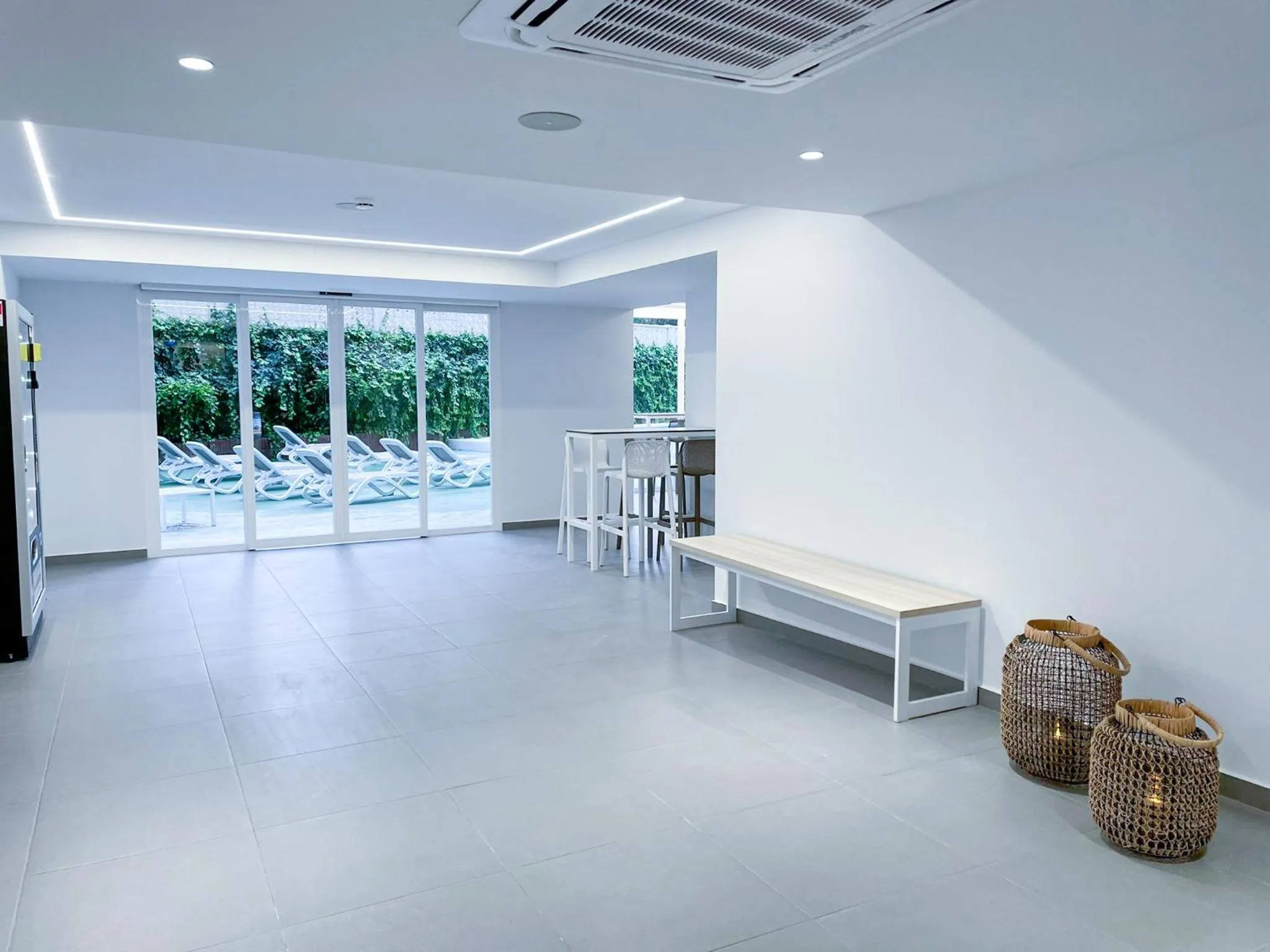 Lounge or bar in Trebol One Apartments By Mc