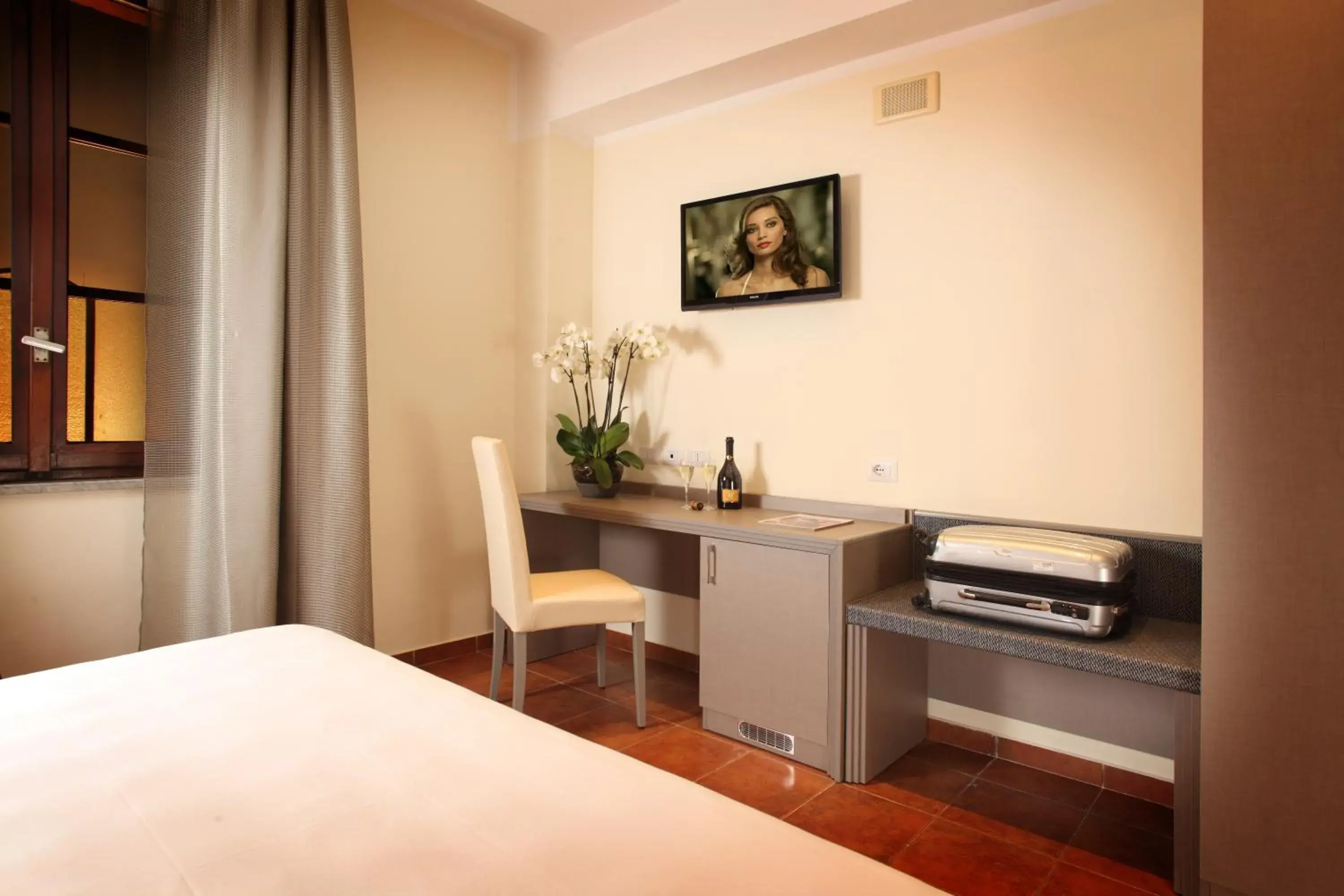 Economy Double Room in Hearth Hotel Economy Double Room in Hearth Hotel