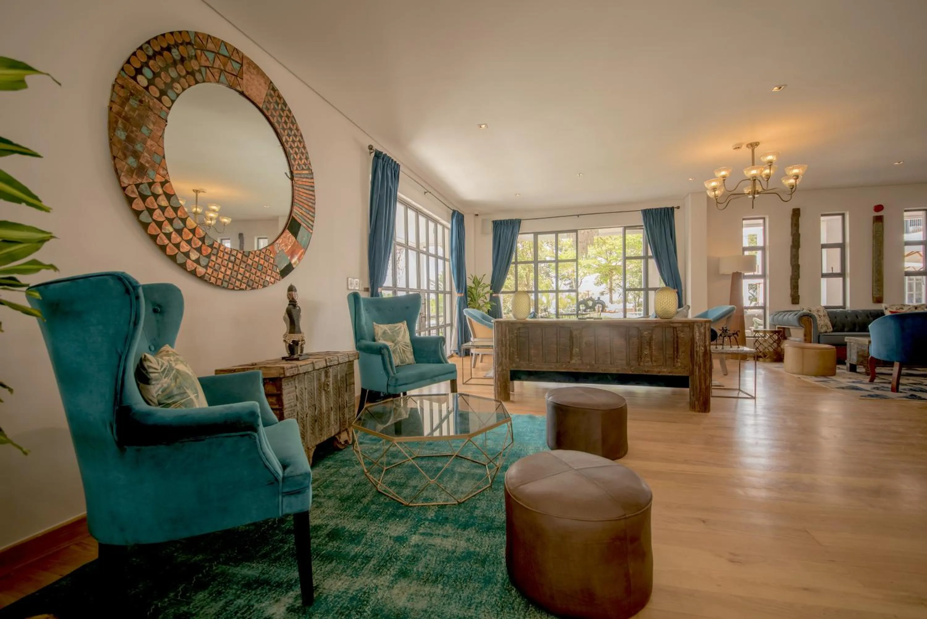 Restaurant/places to eat in Latitude 0 Degrees