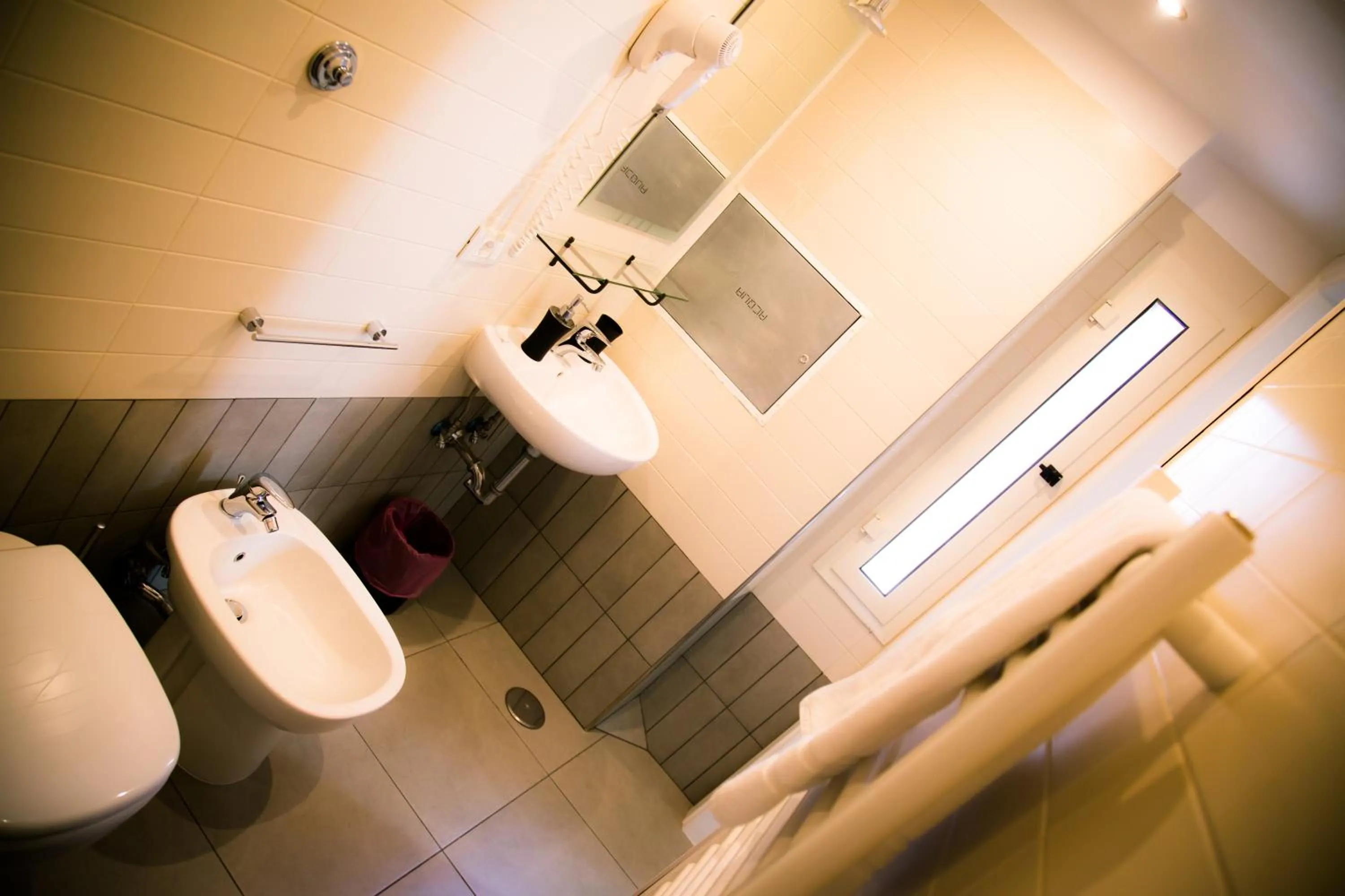 Bathroom in St. Peter Central Rooms B&B