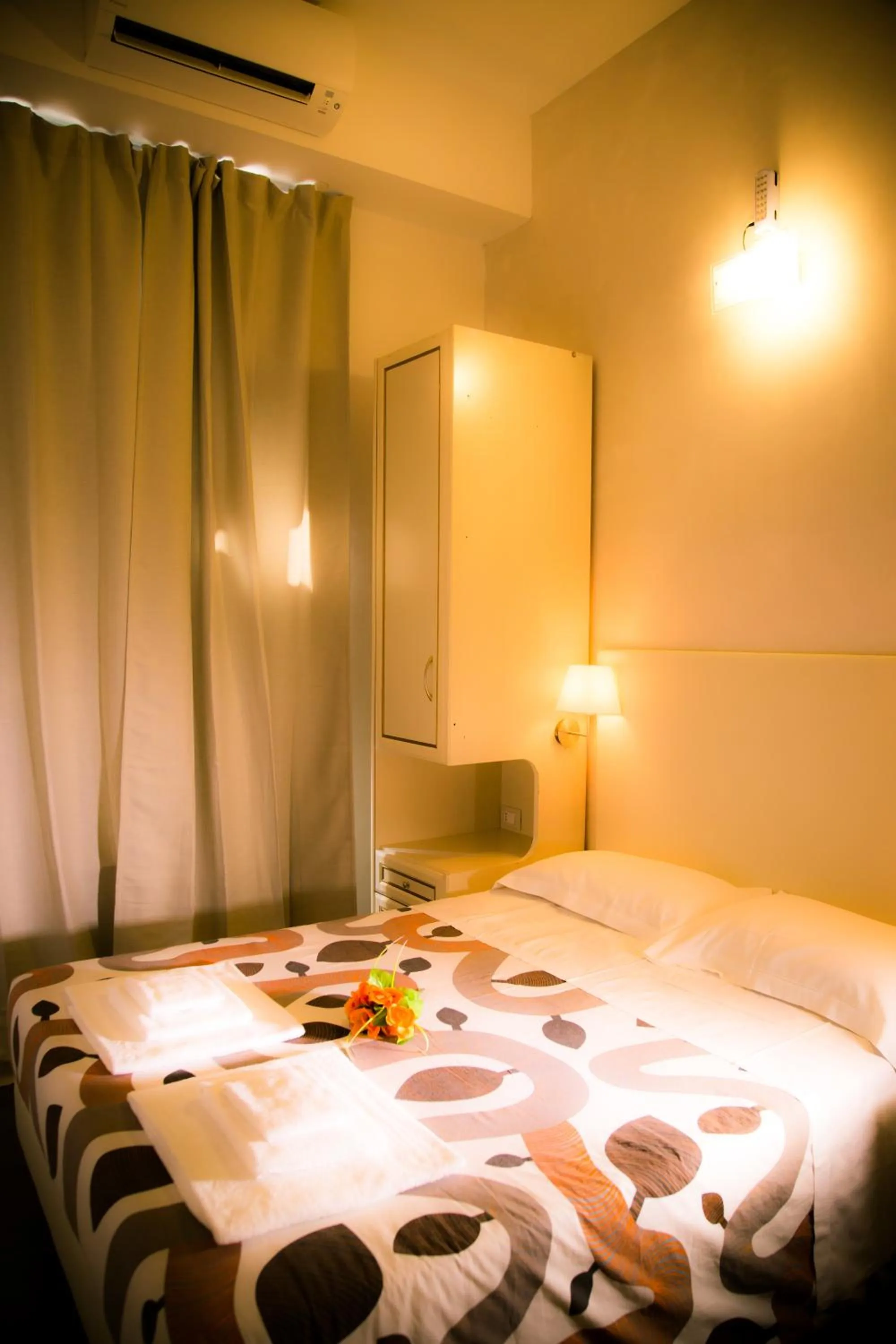 Bed in St. Peter Central Rooms B&B