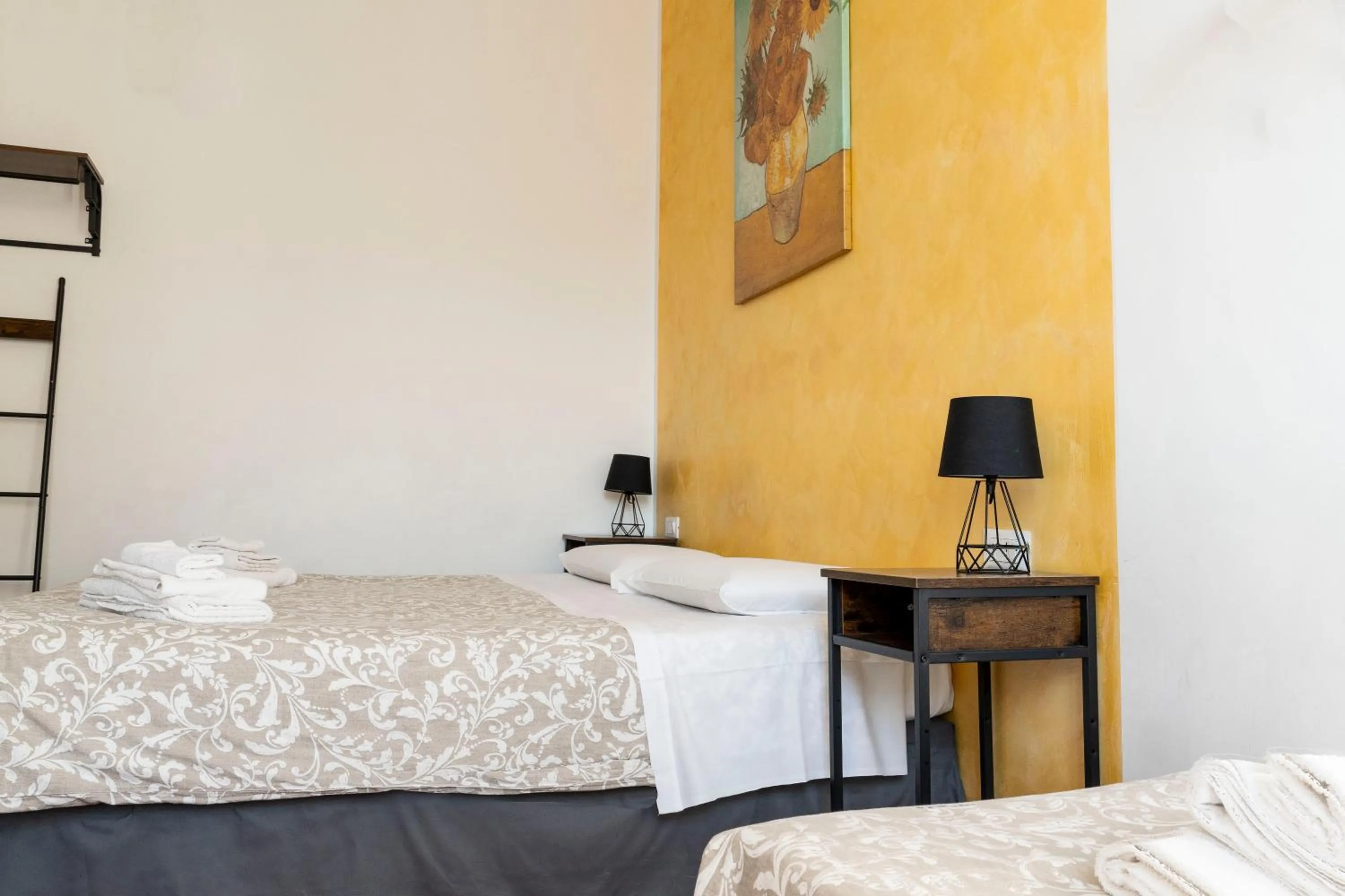 Bed in St. Peter Central Rooms B&B