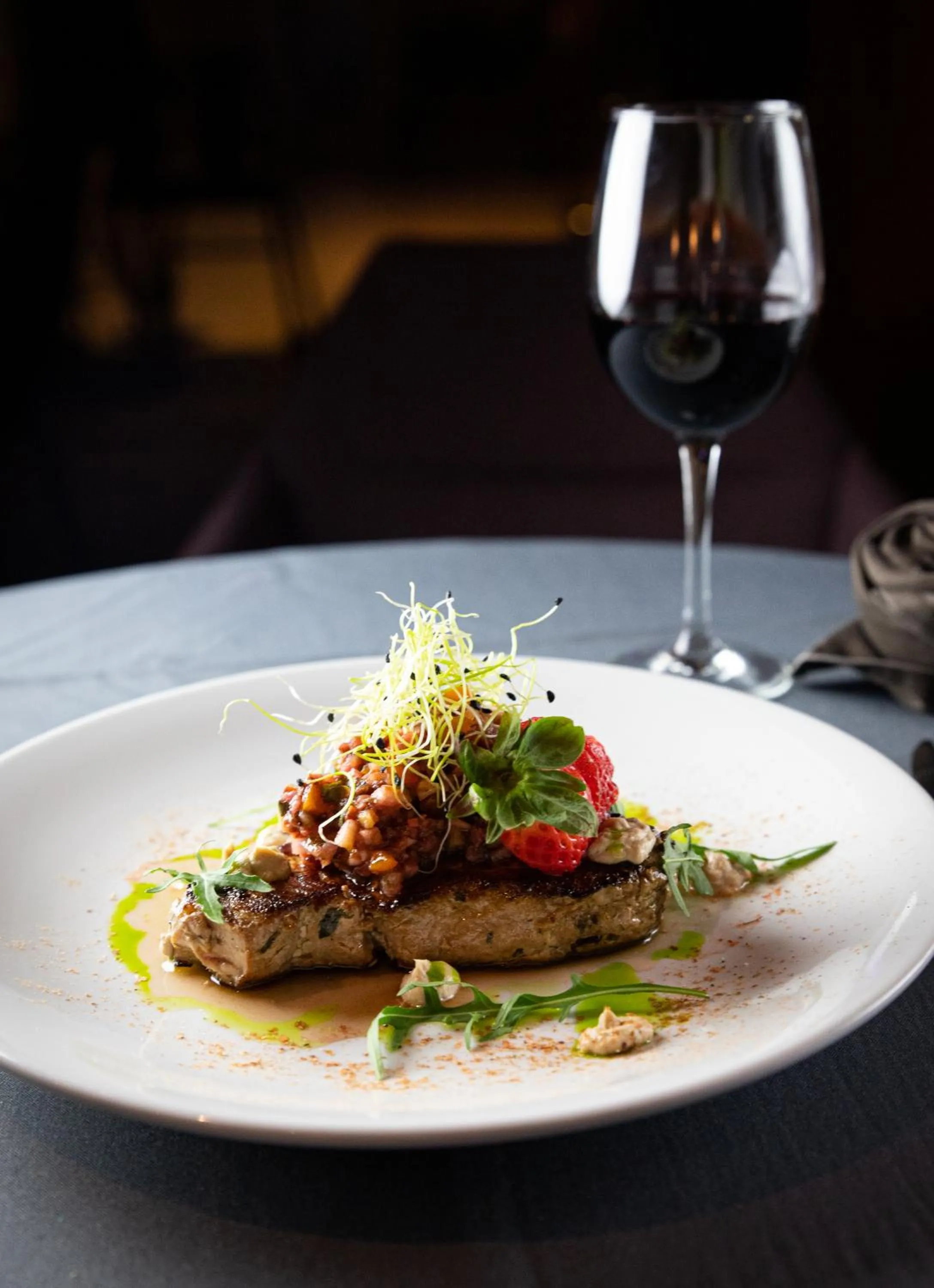 Restaurant/places to eat in Johan Design & SPA Hotel