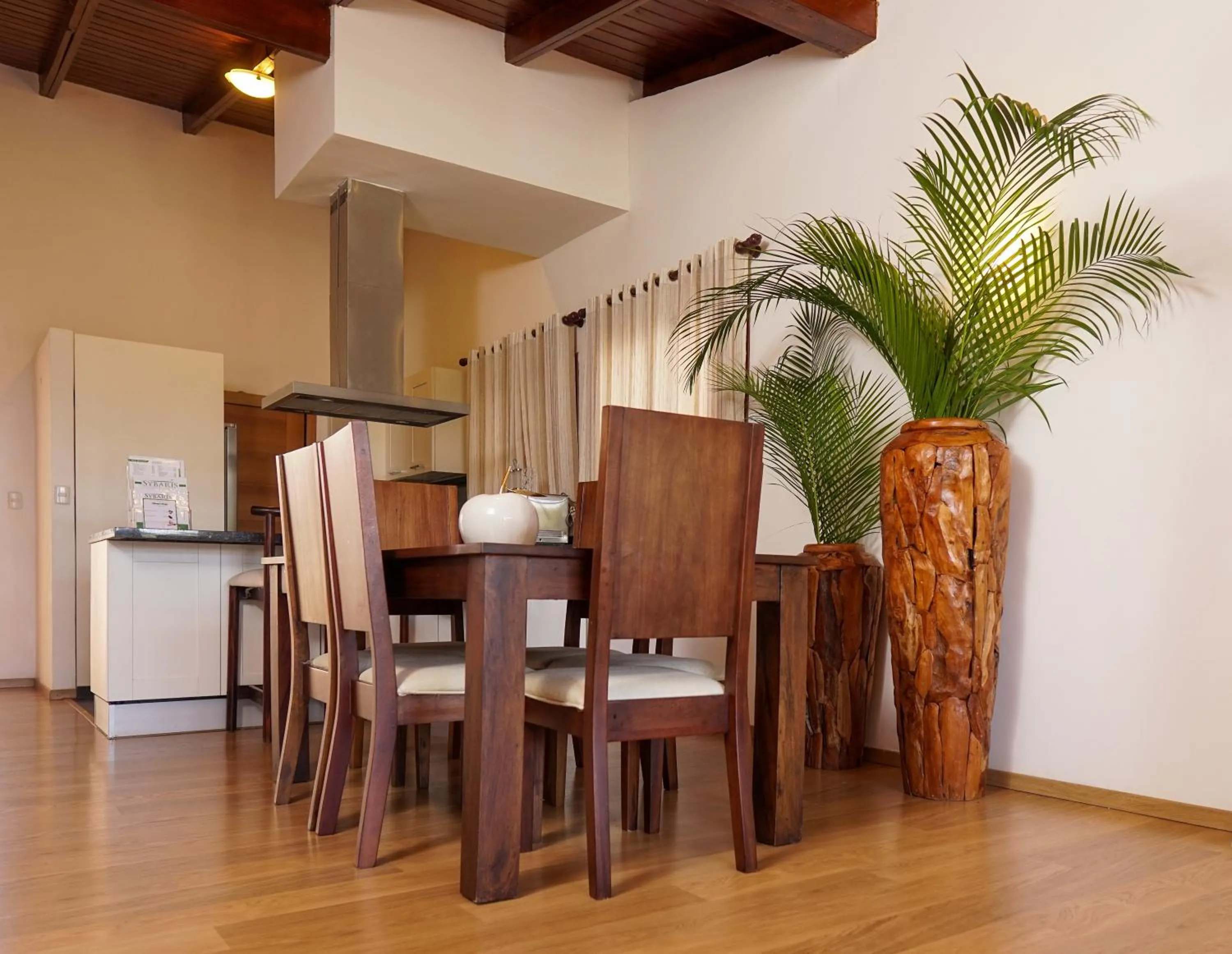 Sybaris Suites & Residences