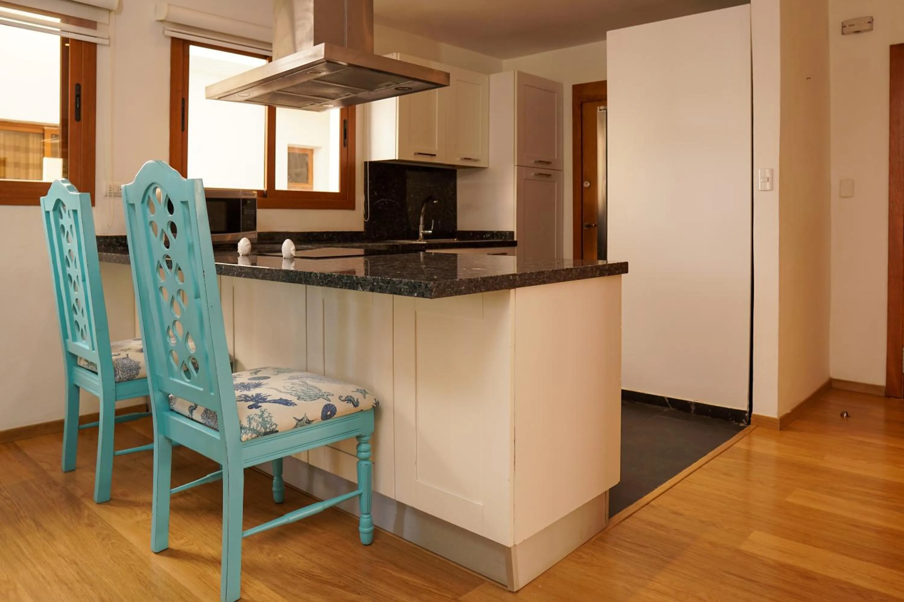 Sybaris Suites & Residences