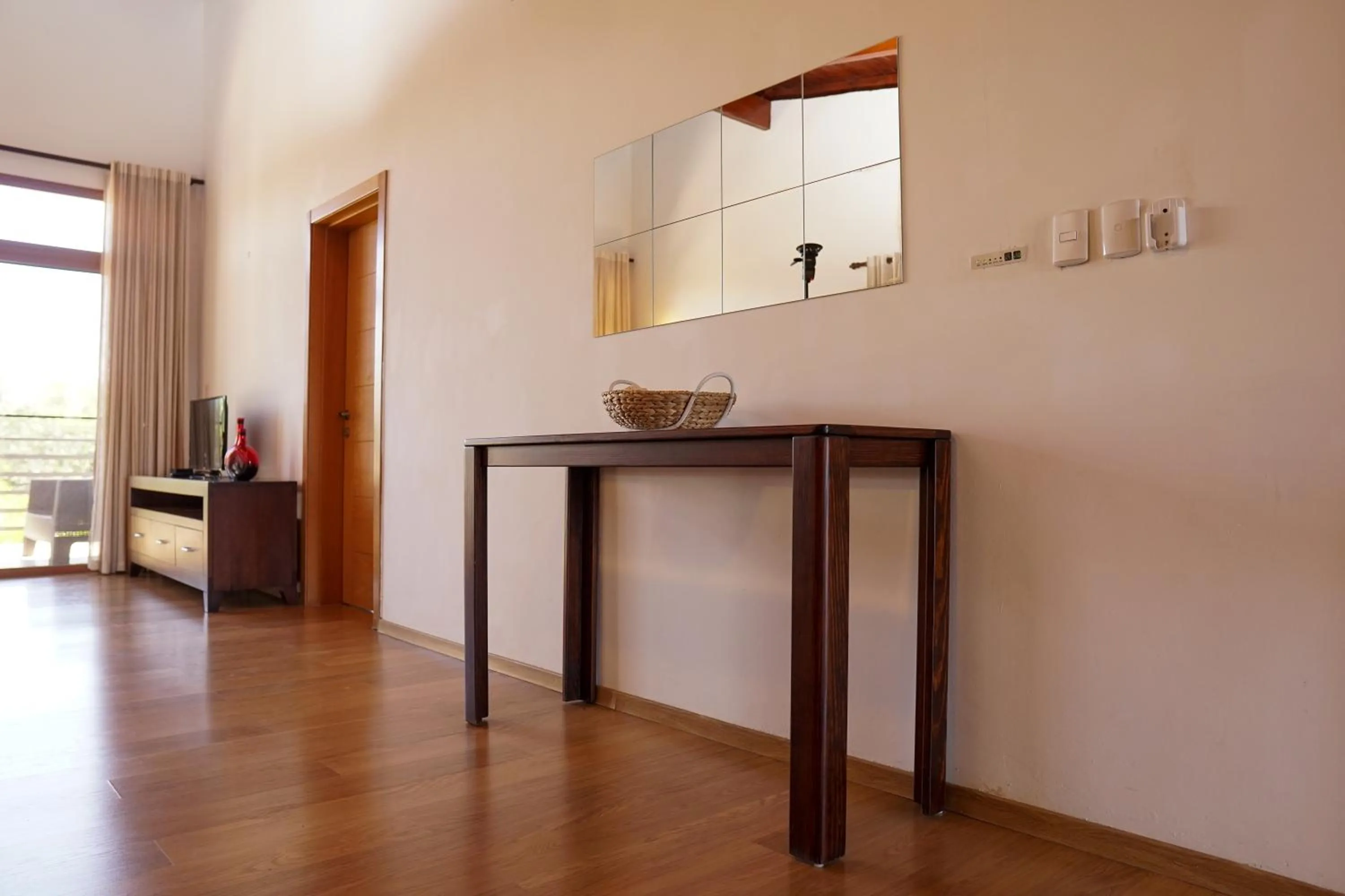 Sybaris Suites & Residences