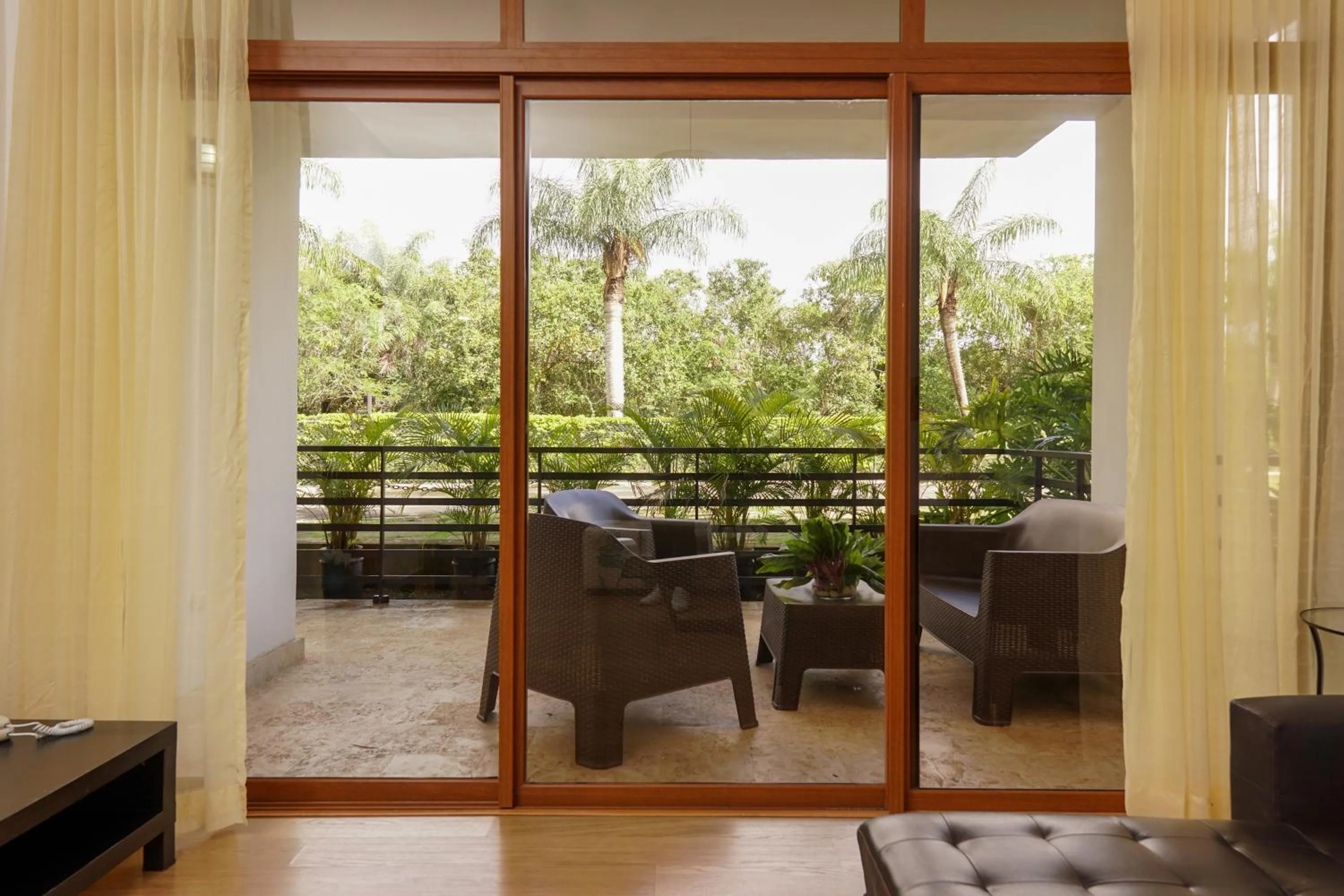 Sybaris Suites & Residences