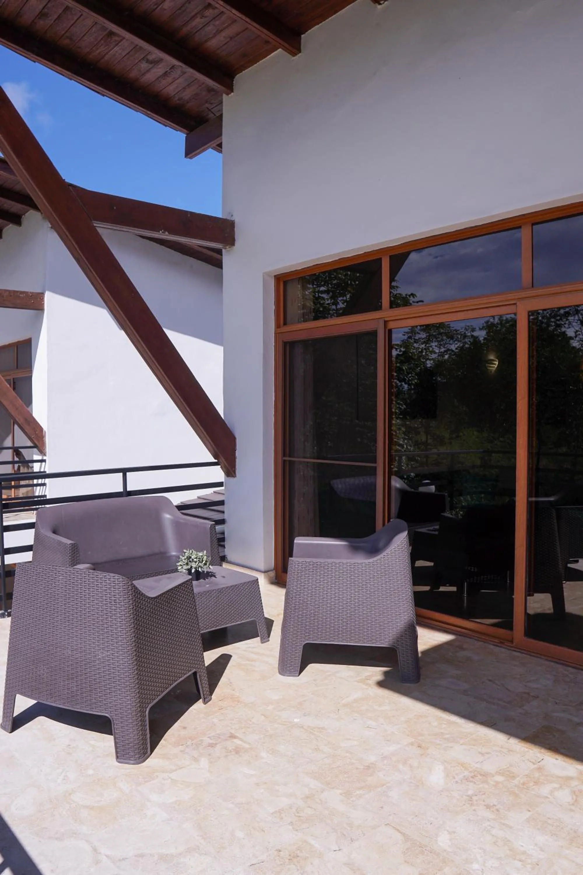 Sybaris Suites & Residences