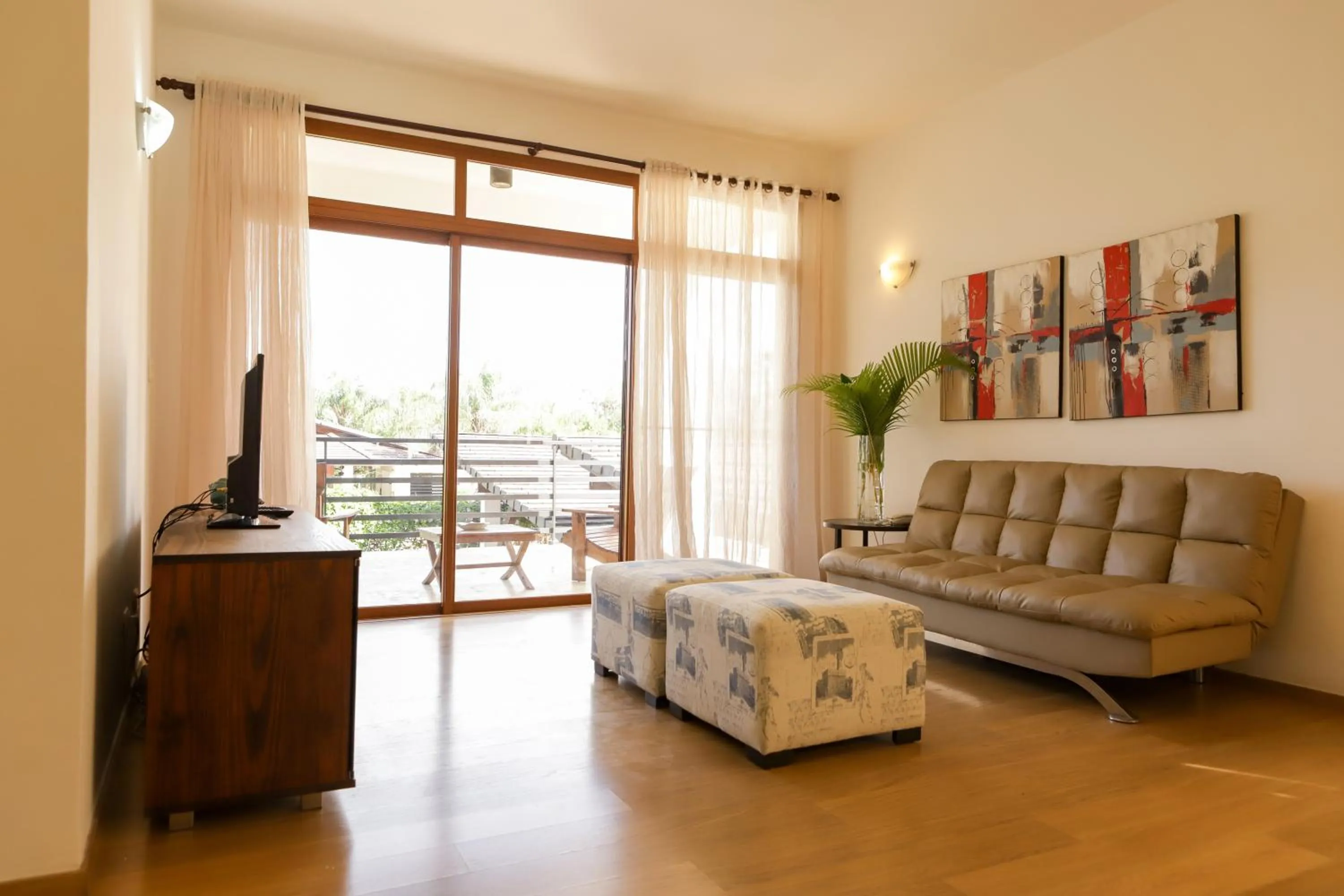 Sybaris Suites & Residences