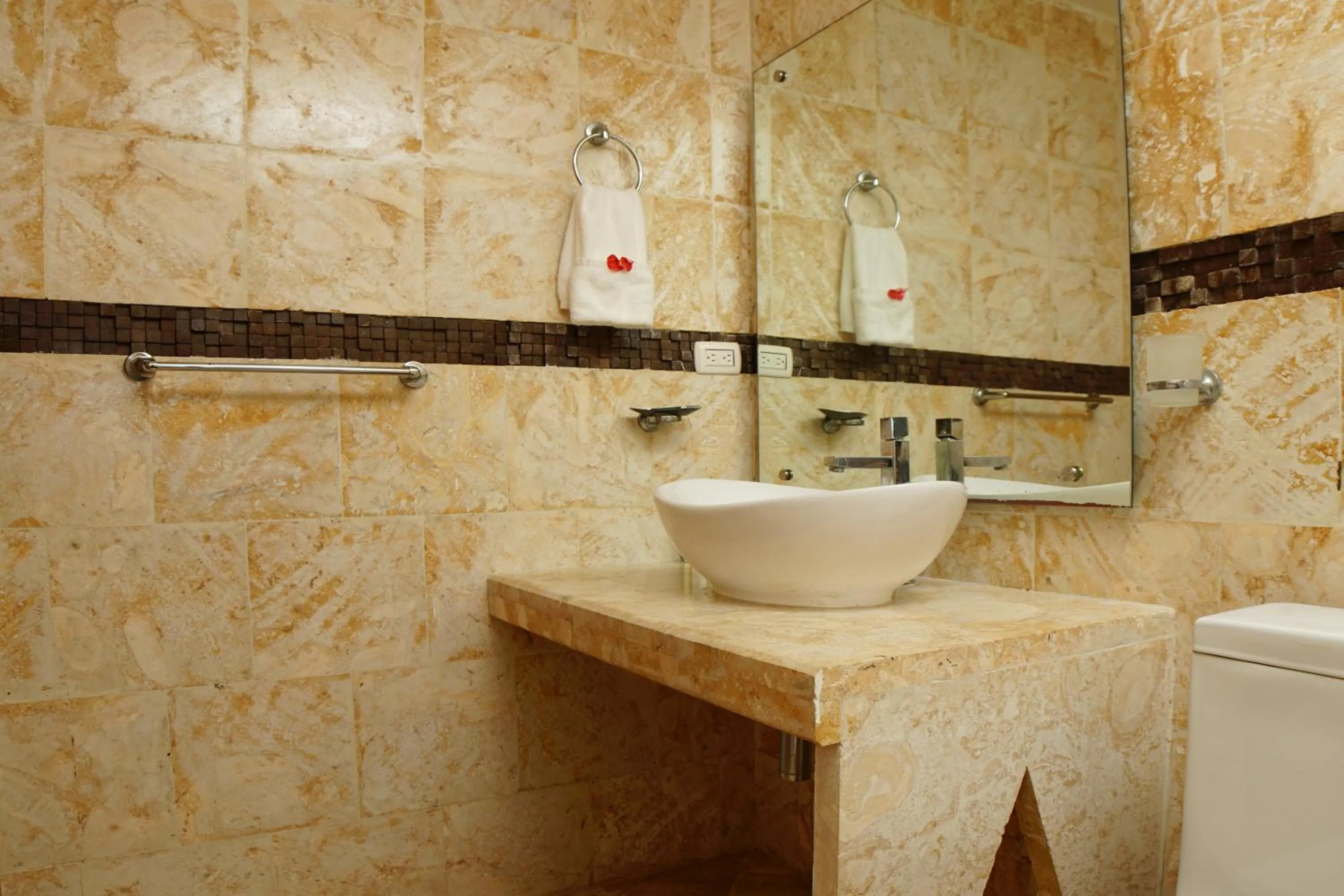 Sybaris Suites & Residences