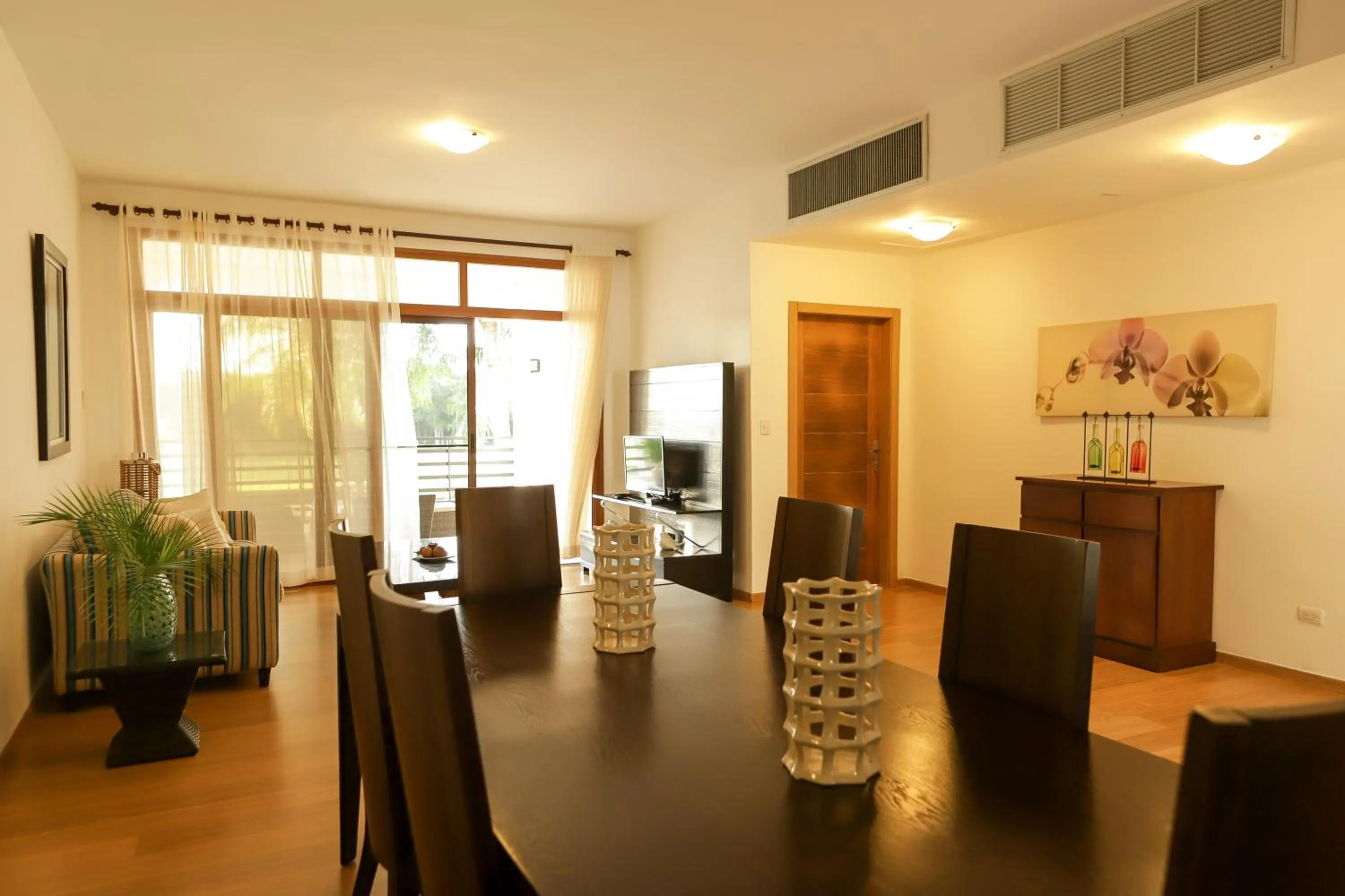 Sybaris Suites & Residences