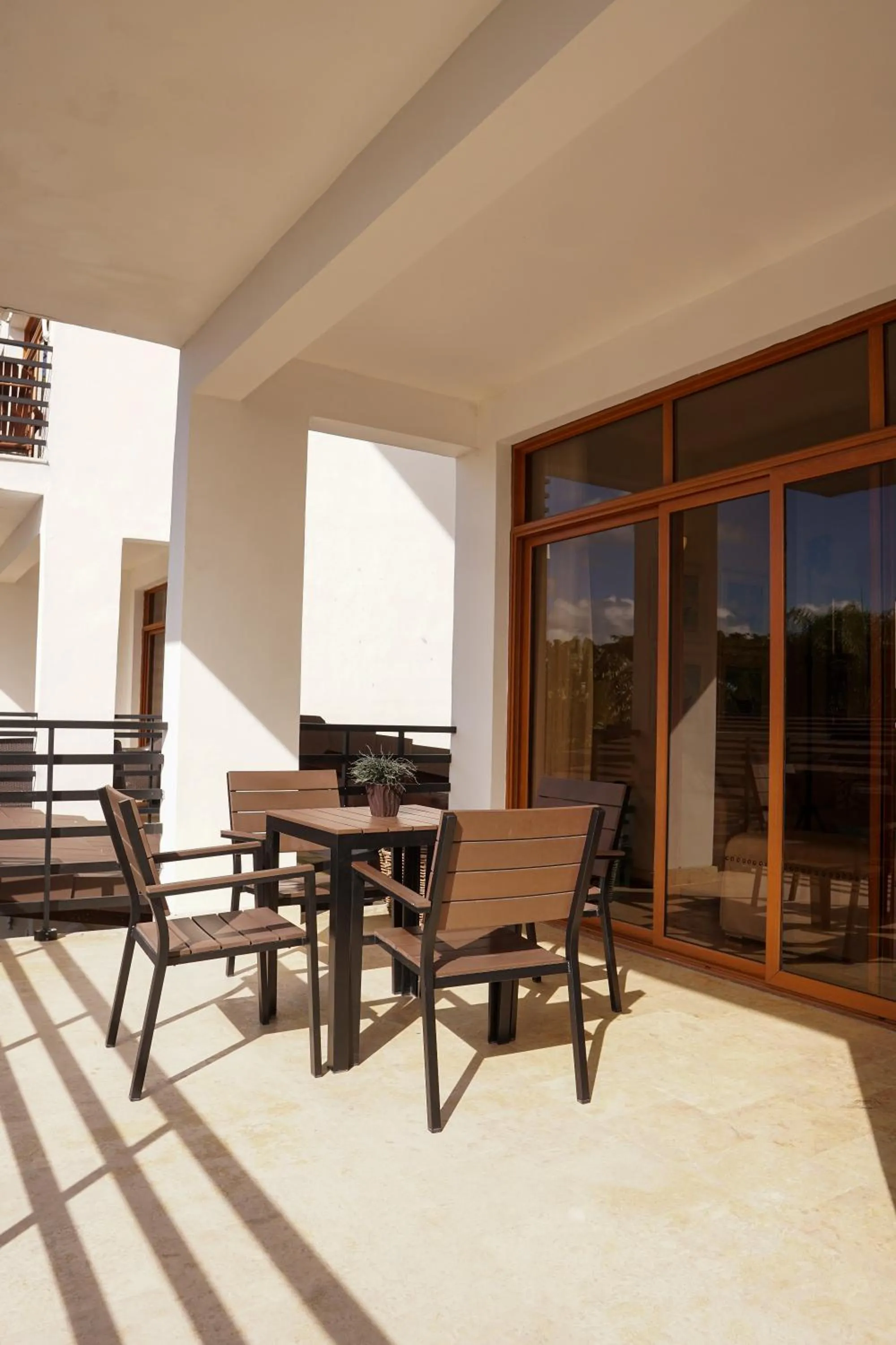 Sybaris Suites & Residences