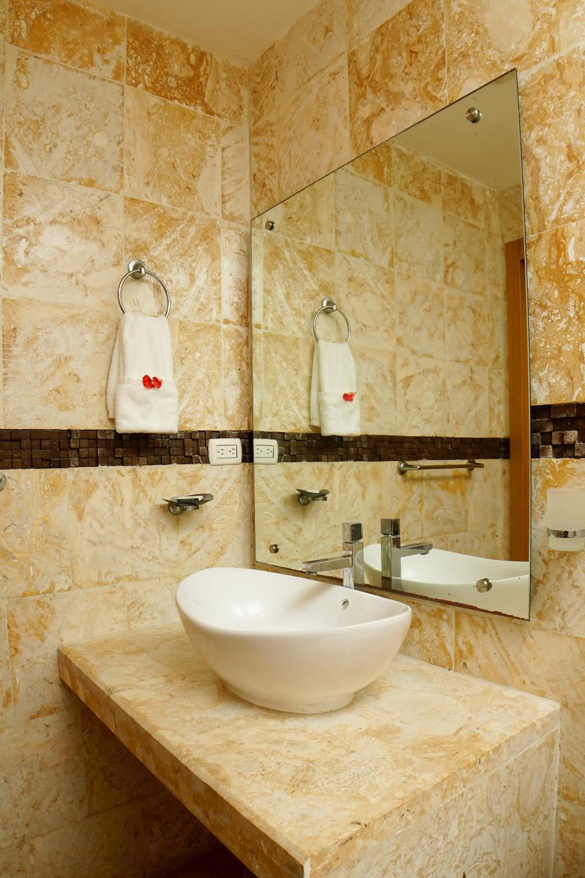 Sybaris Suites & Residences