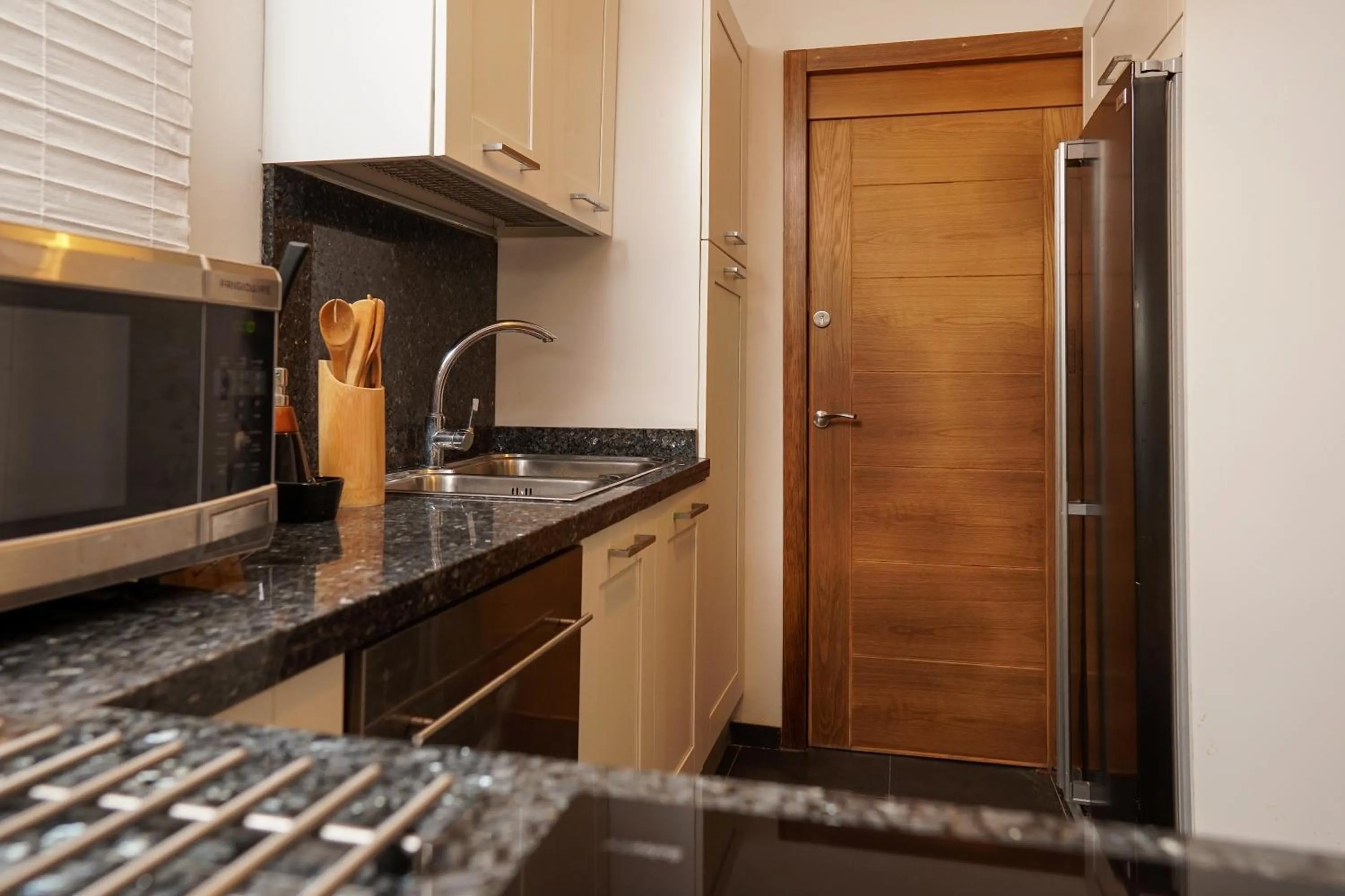 Sybaris Suites & Residences