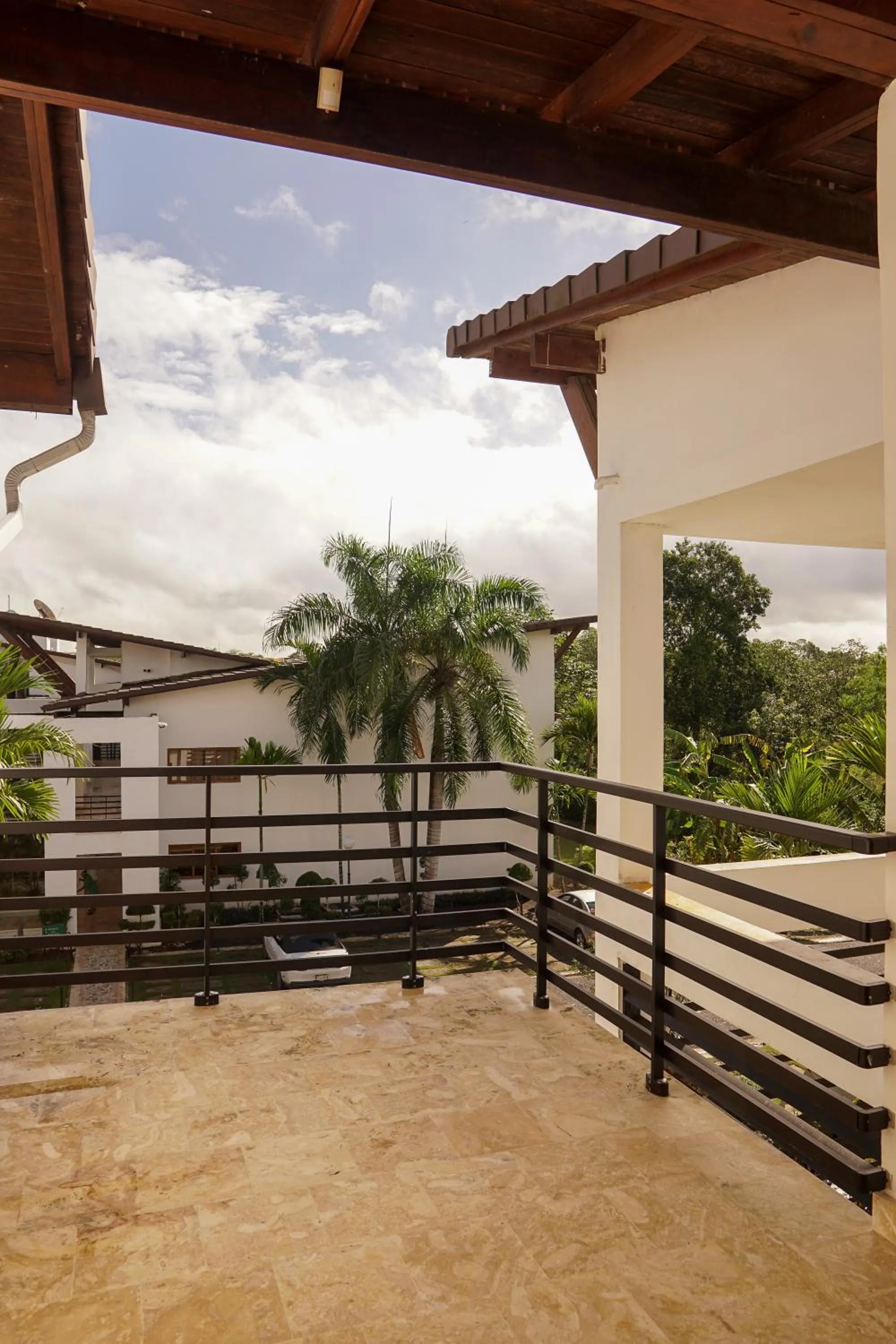 Sybaris Suites & Residences