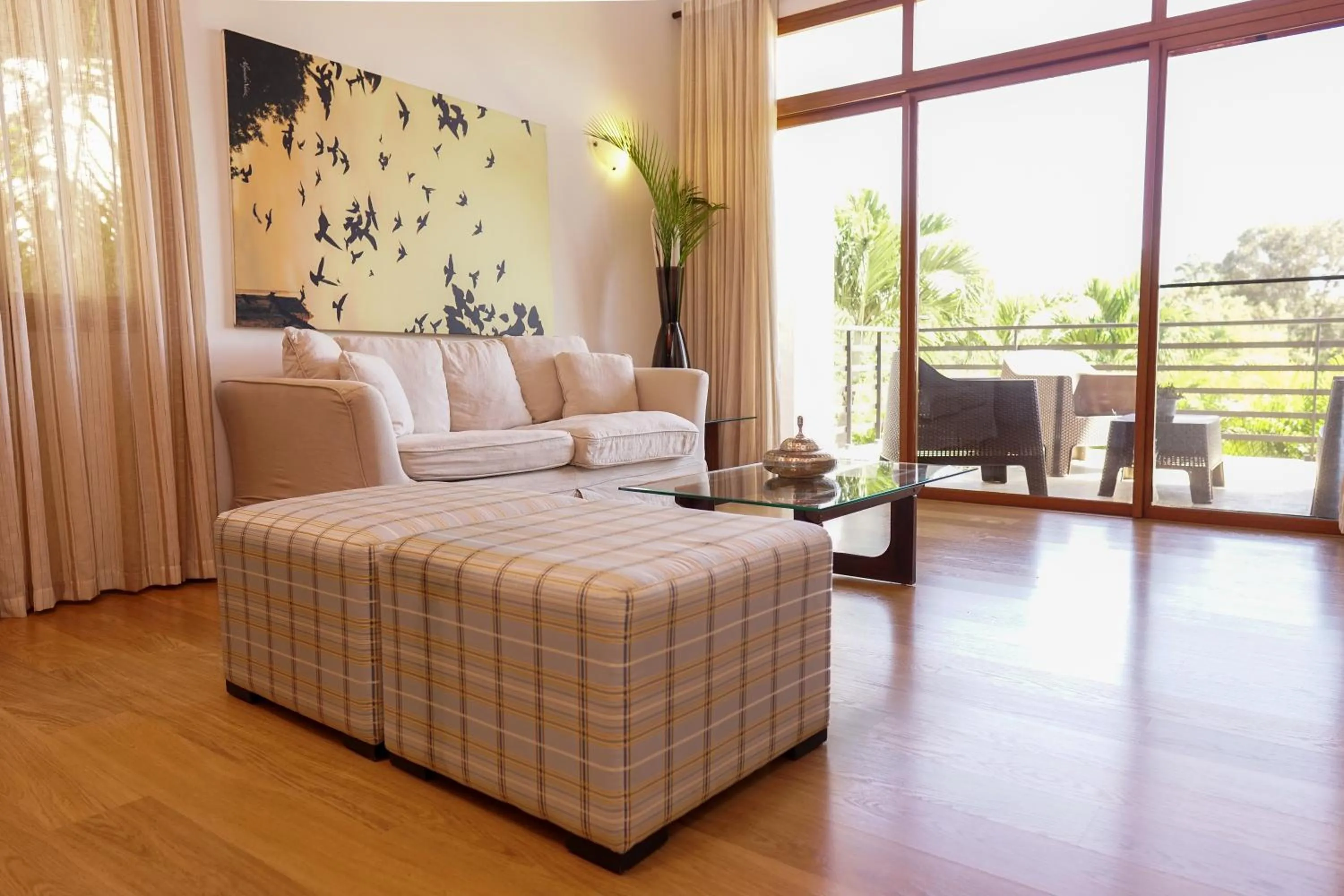 Sybaris Suites & Residences