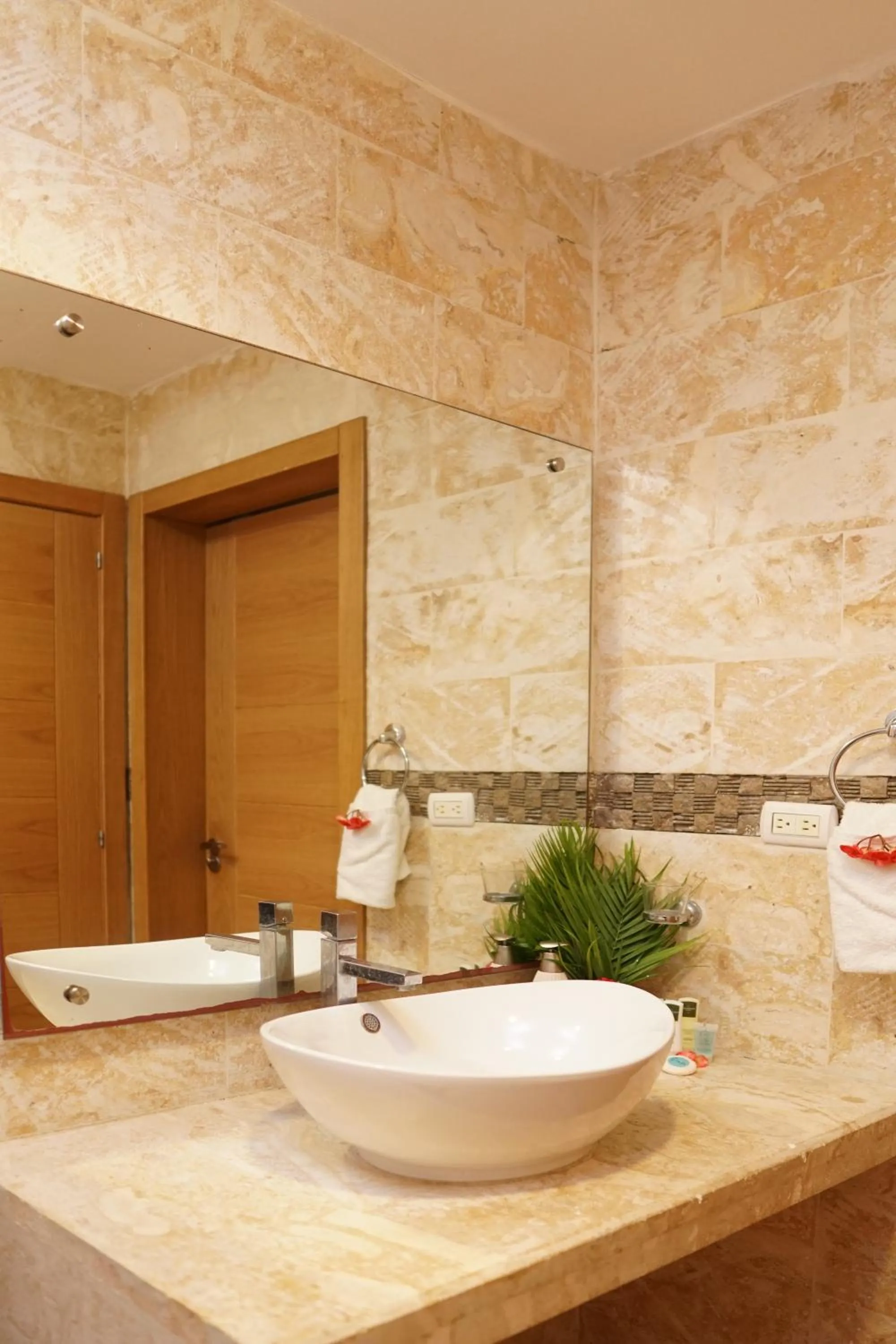 Sybaris Suites & Residences