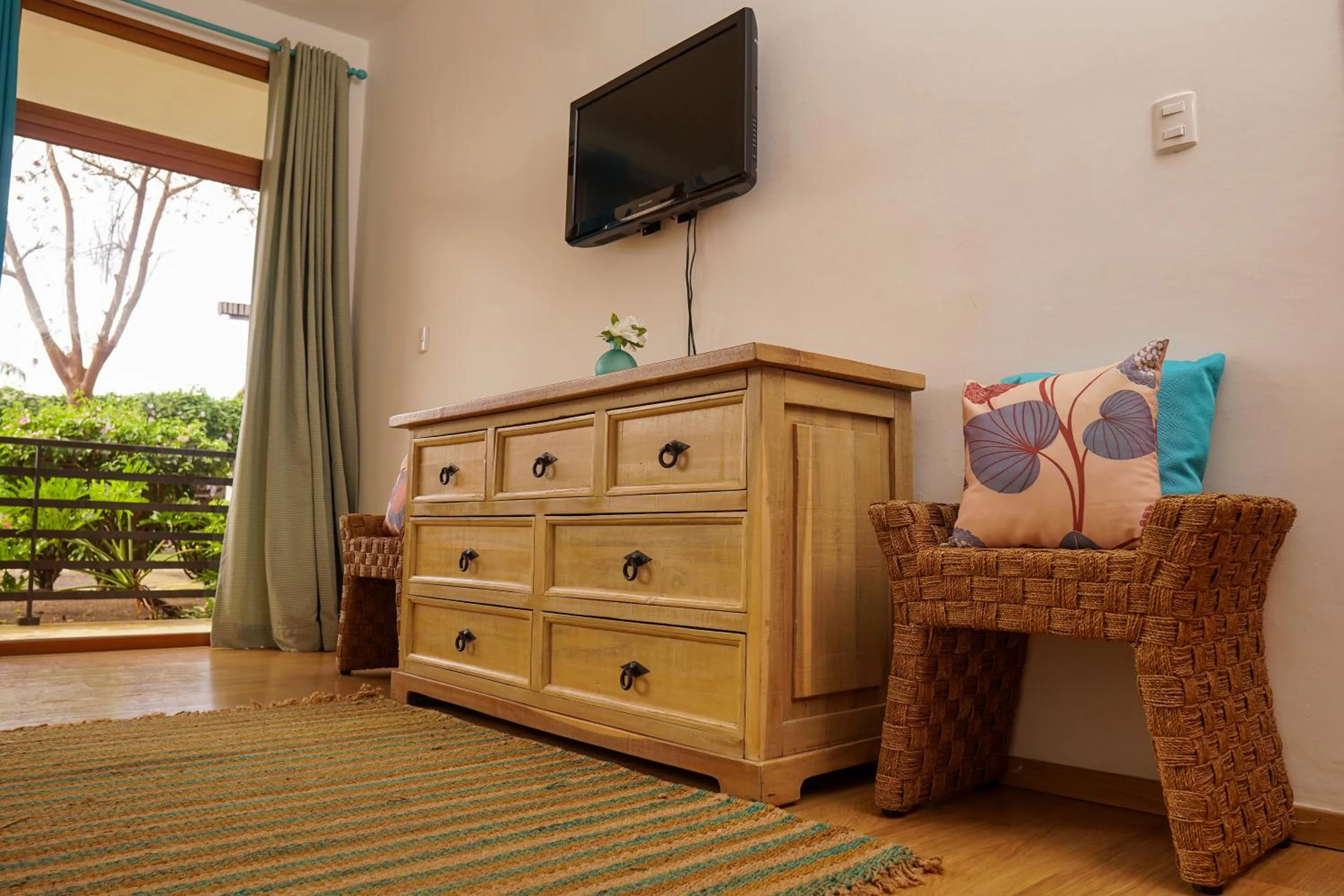 Sybaris Suites & Residences