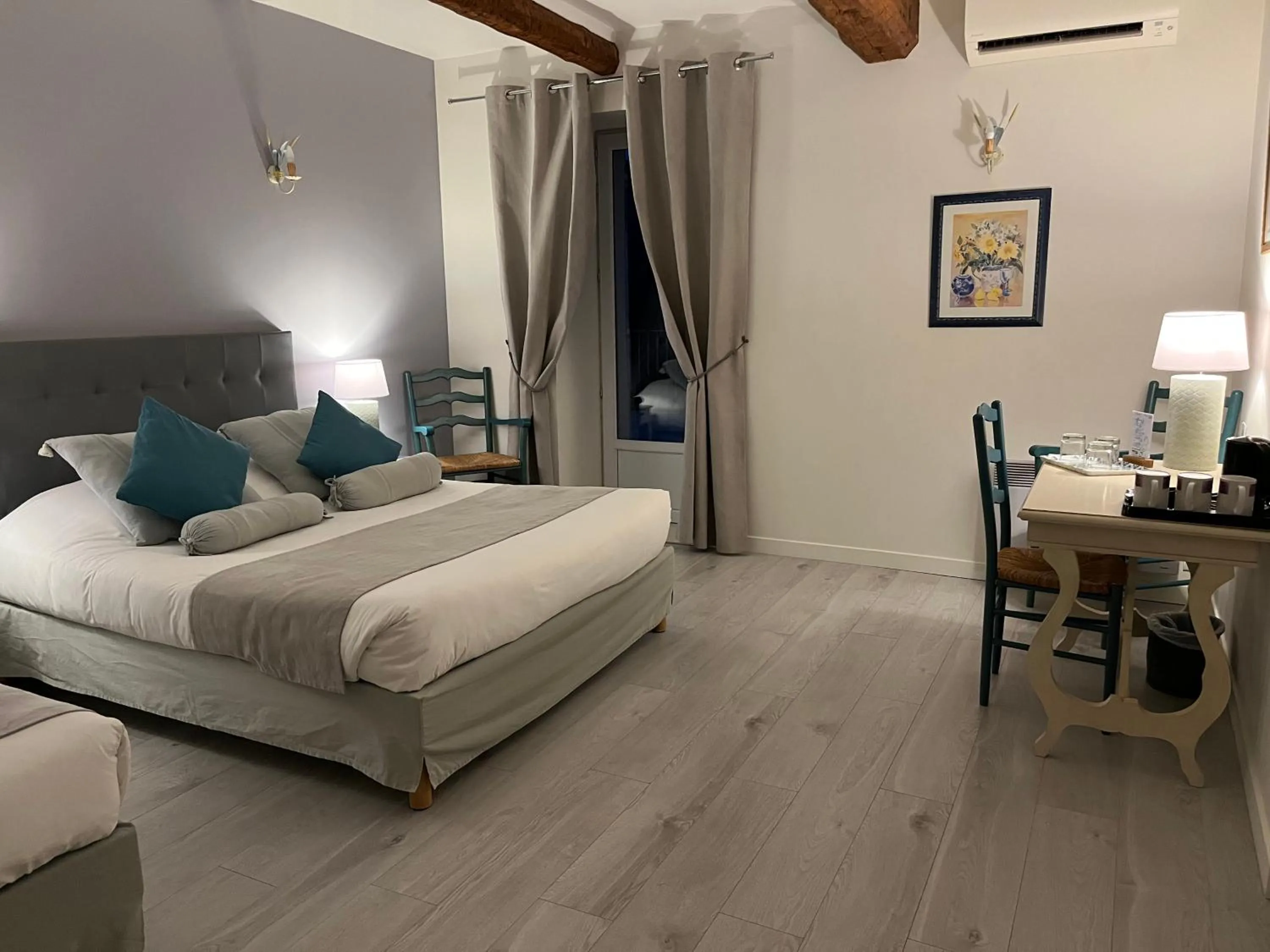 Photo of the whole room, Bed in Logis Hôtel La Bastide des Monges