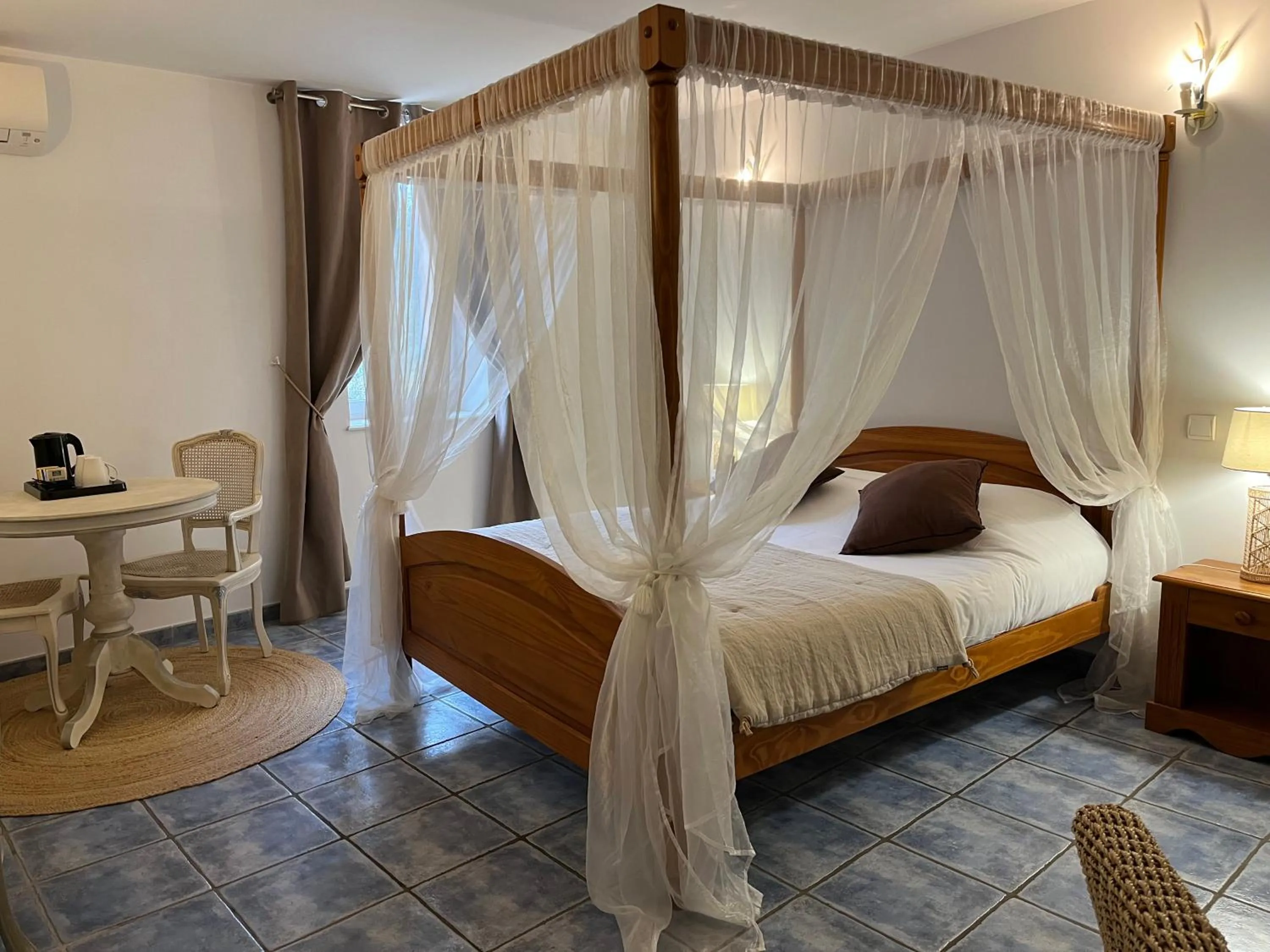 Bedroom, Bed in Logis Hôtel La Bastide des Monges