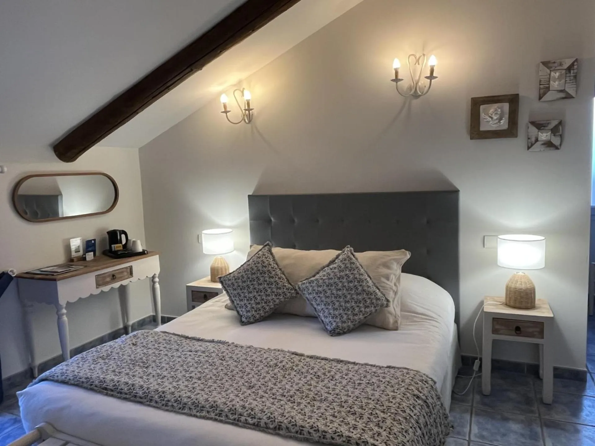 Photo of the whole room, Bed in Logis Hôtel La Bastide des Monges