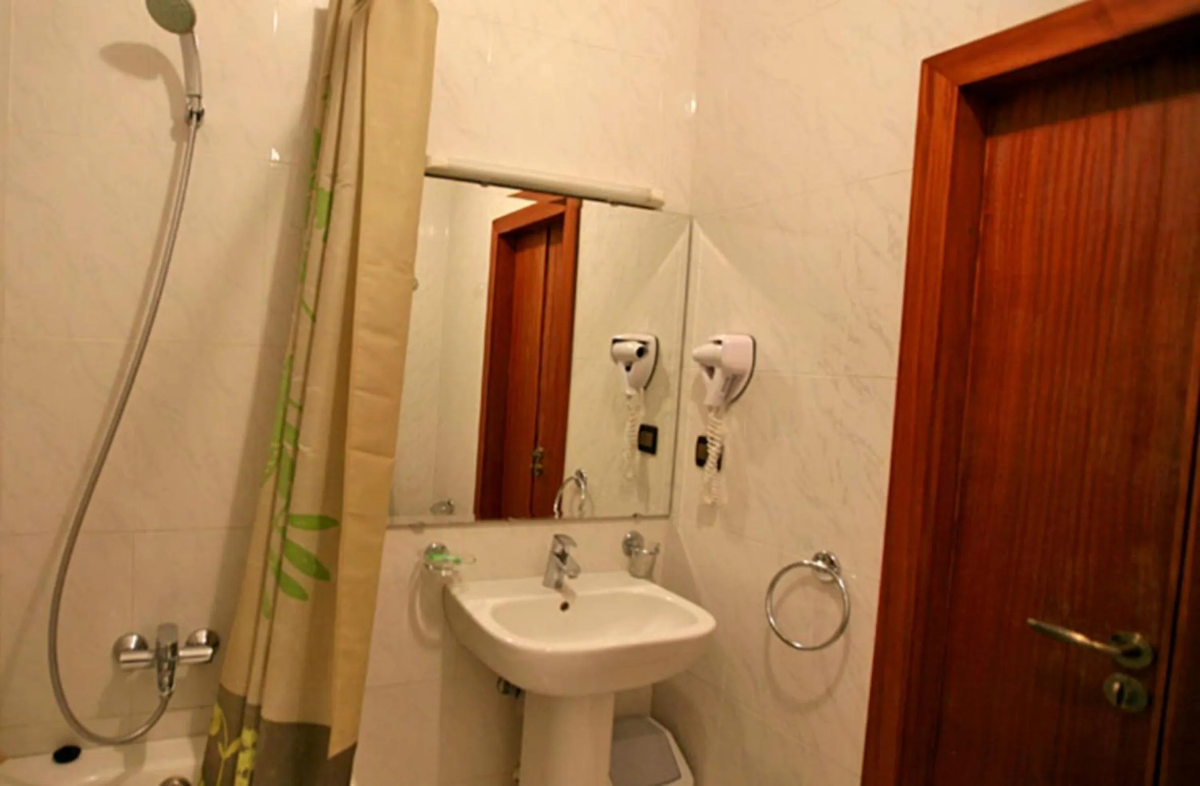 Bathroom in Hotel Ali