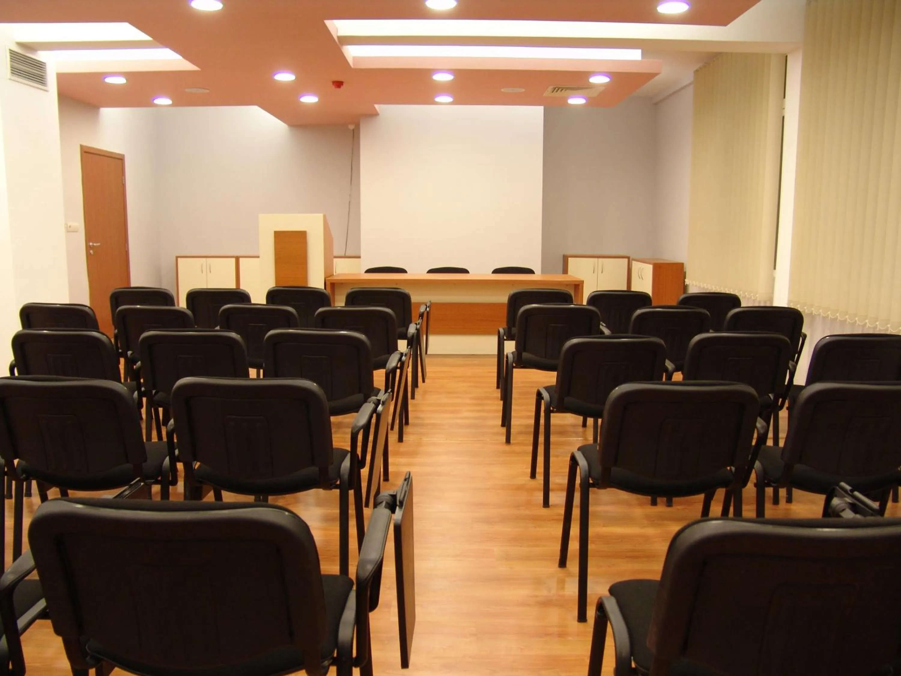 Business facilities in Relax Coop Hotel