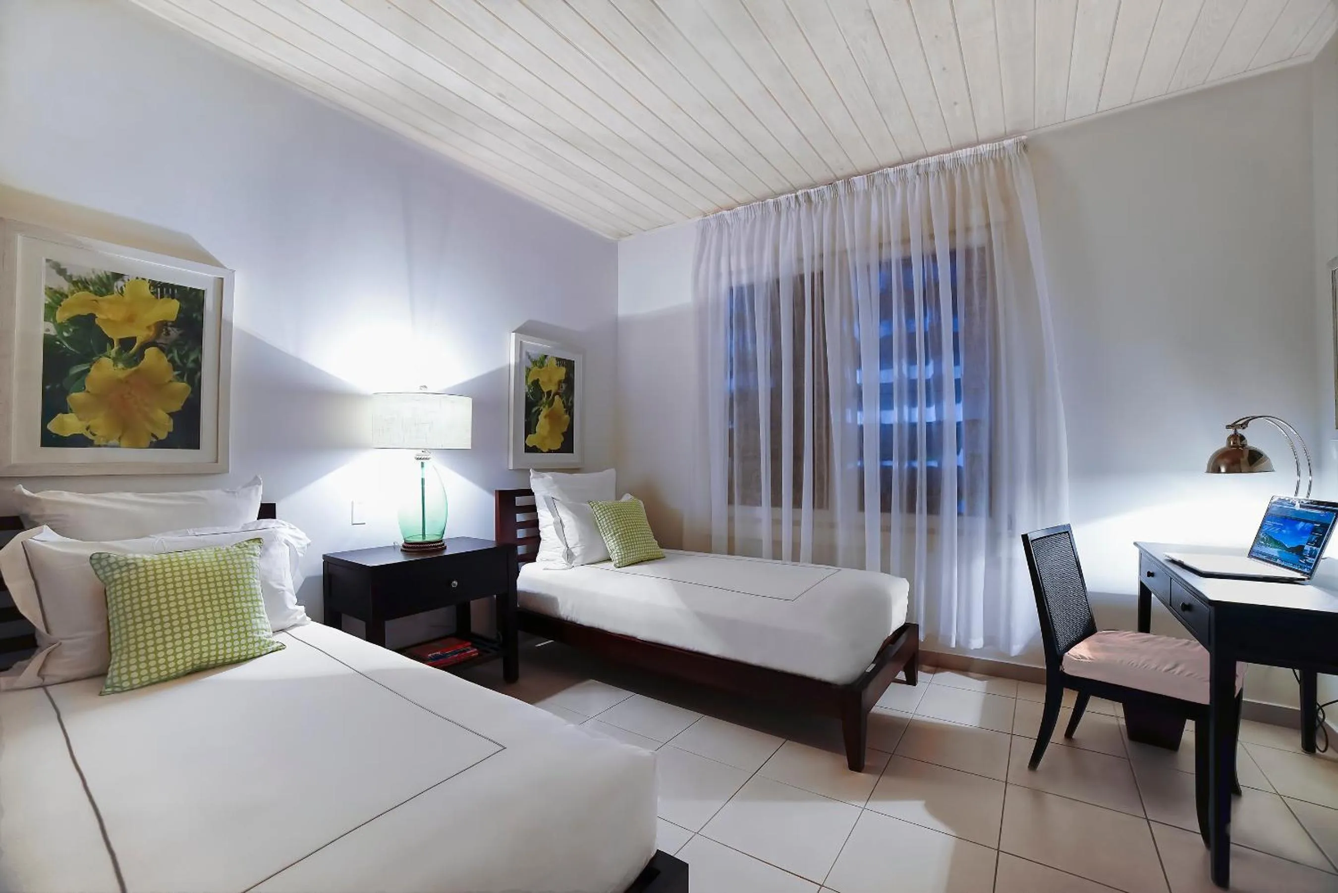 Bedroom, Bed in Carlisle Bay