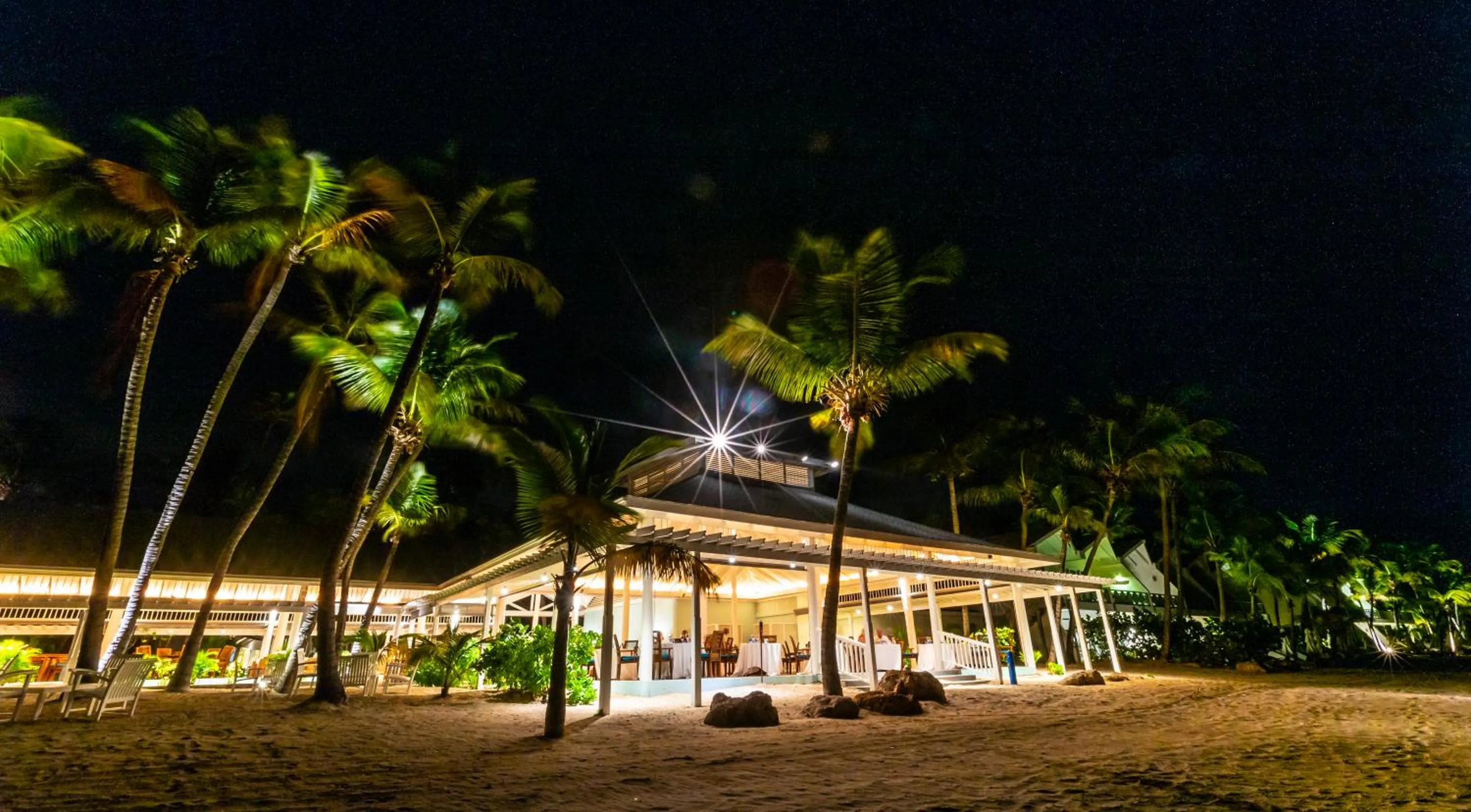 Restaurant/places to eat in Carlisle Bay