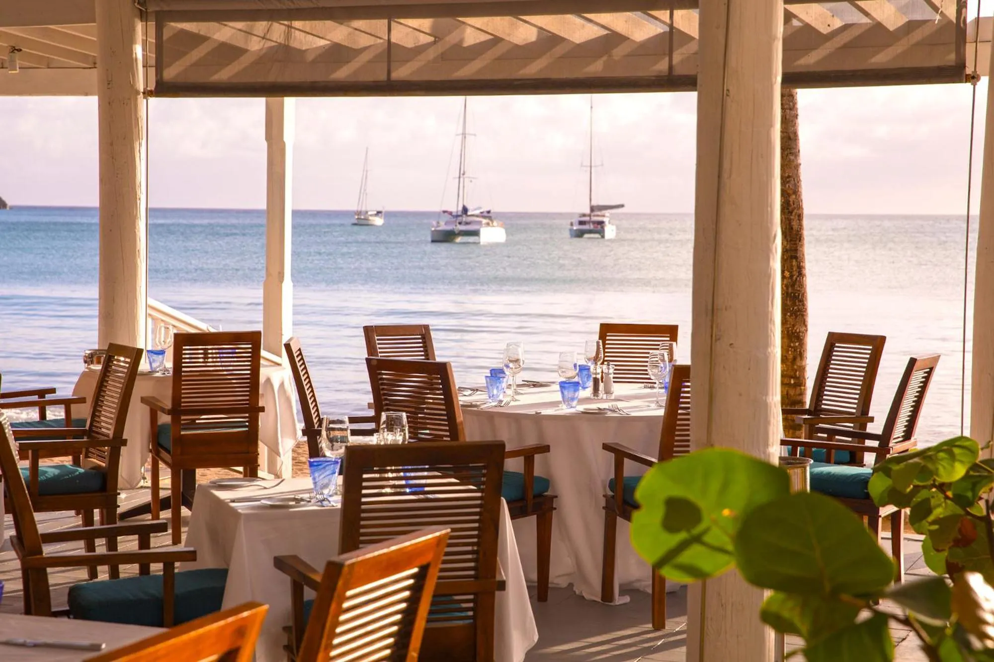 Restaurant/places to eat in Carlisle Bay