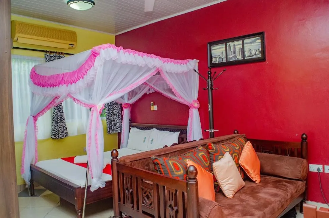 Bed in Makwetu Villas