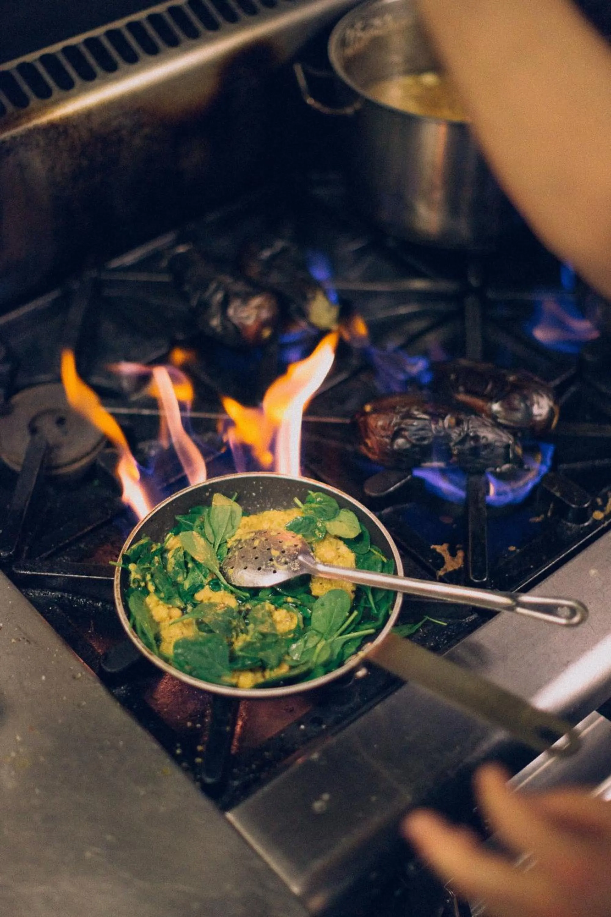 Food and drinks in Riverview on Mount Street