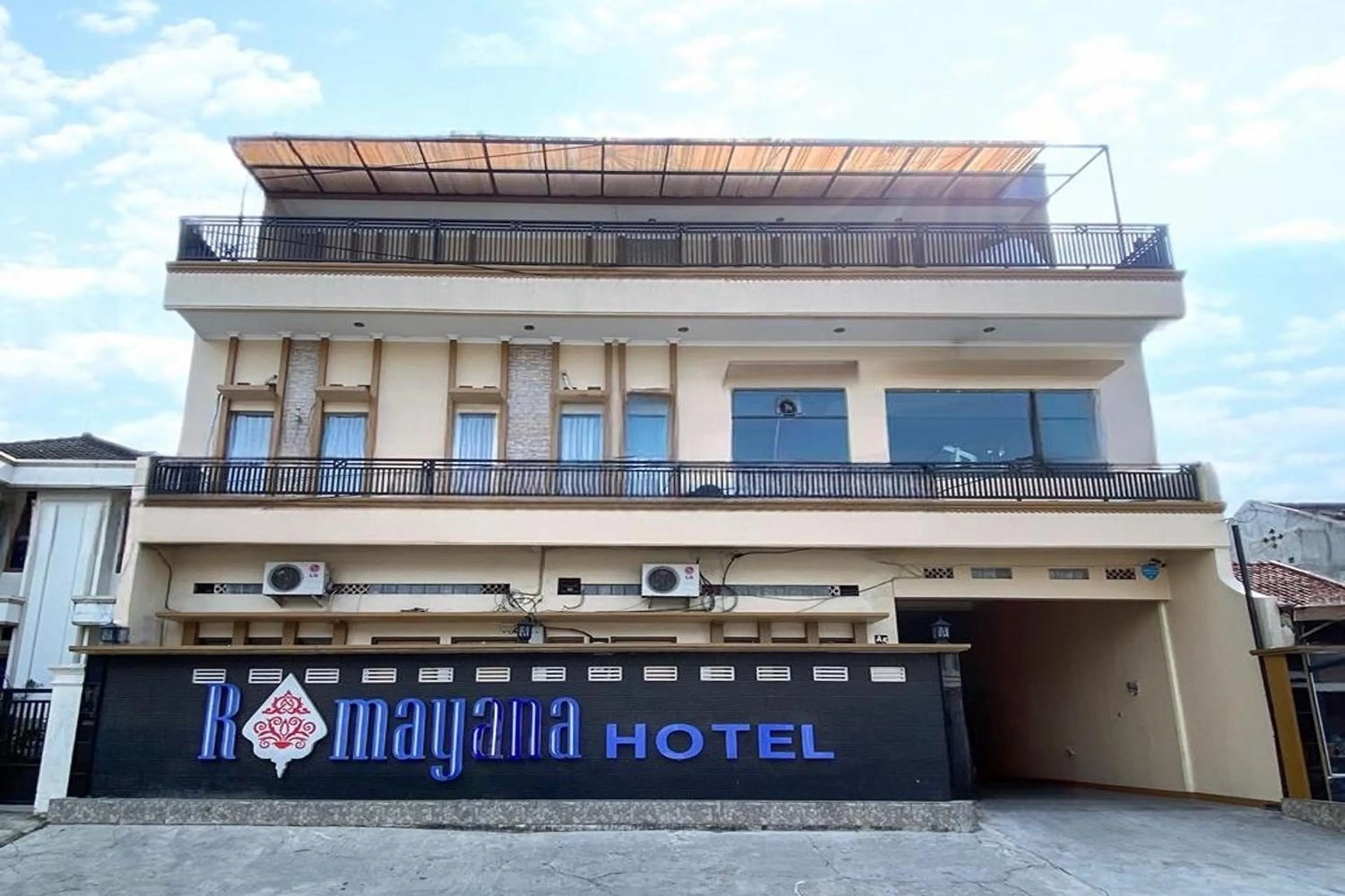 Property building in Hotel Ramayana Garut