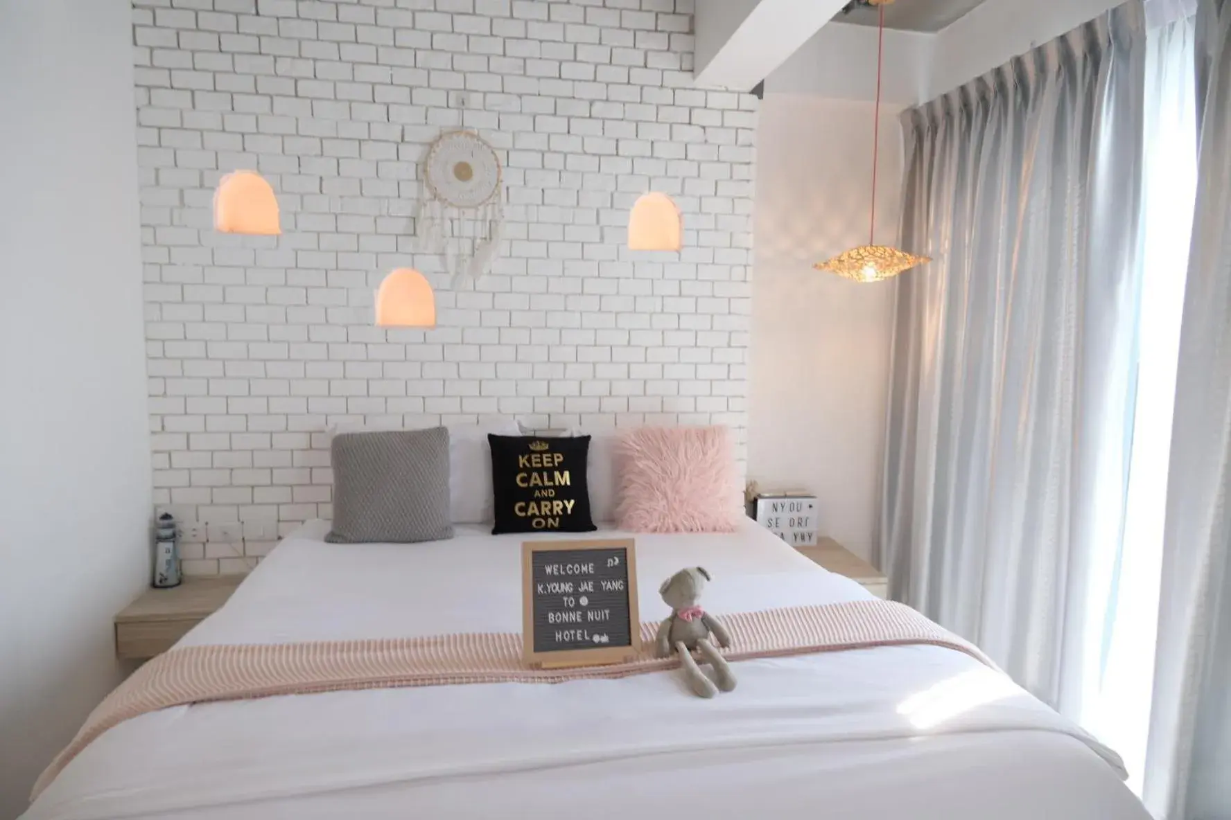 Deluxe Room in Bonne Nuit Hotel, Hua Hin Deluxe Room in Bonne Nuit Hotel, Hua Hin