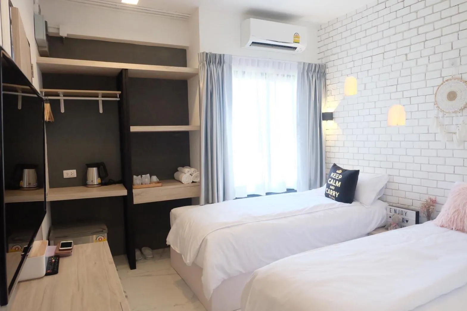 Decorative detail, Bed in Bonne Nuit Hotel, Hua Hin