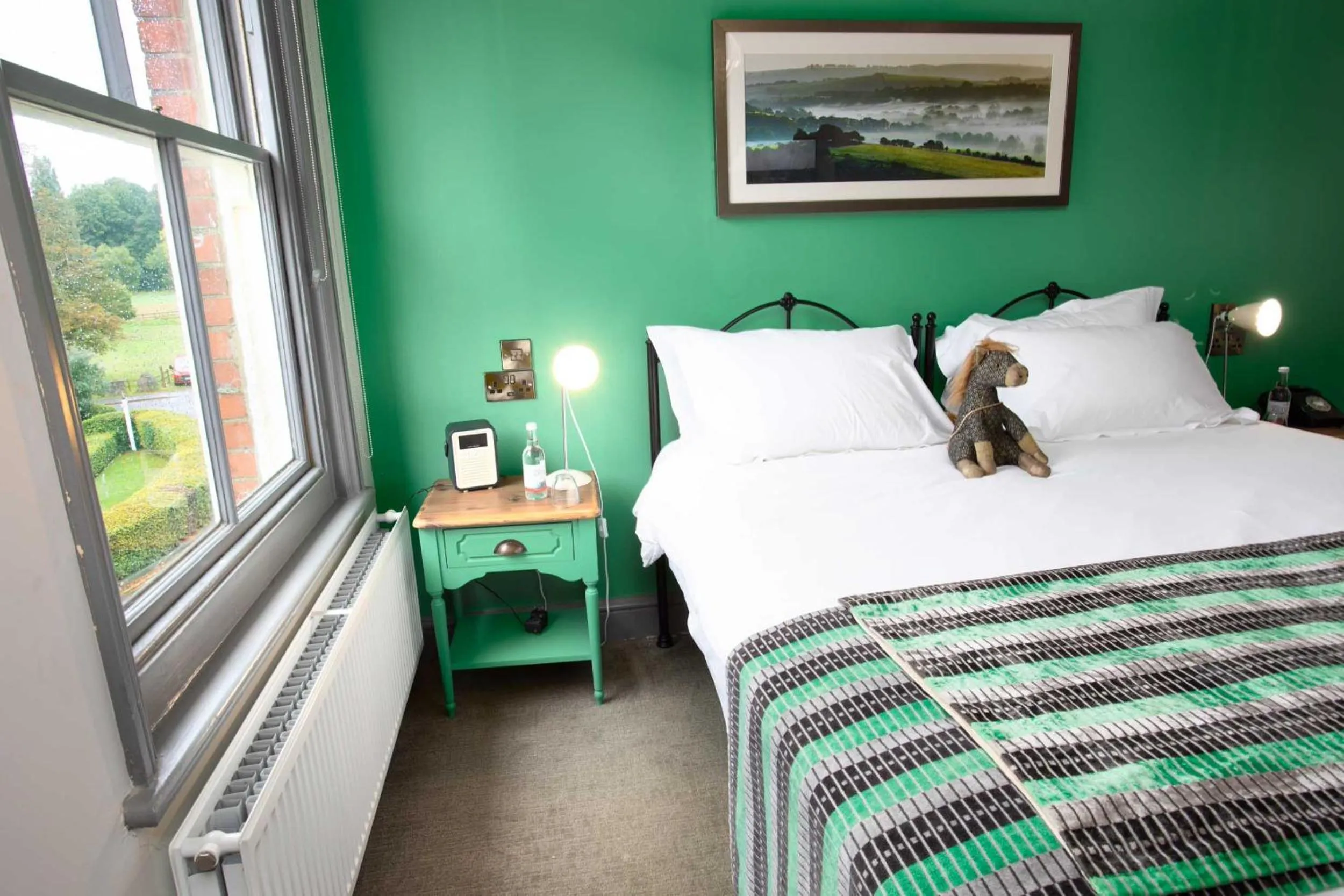 Bedroom, Bed in The Crown Hotel