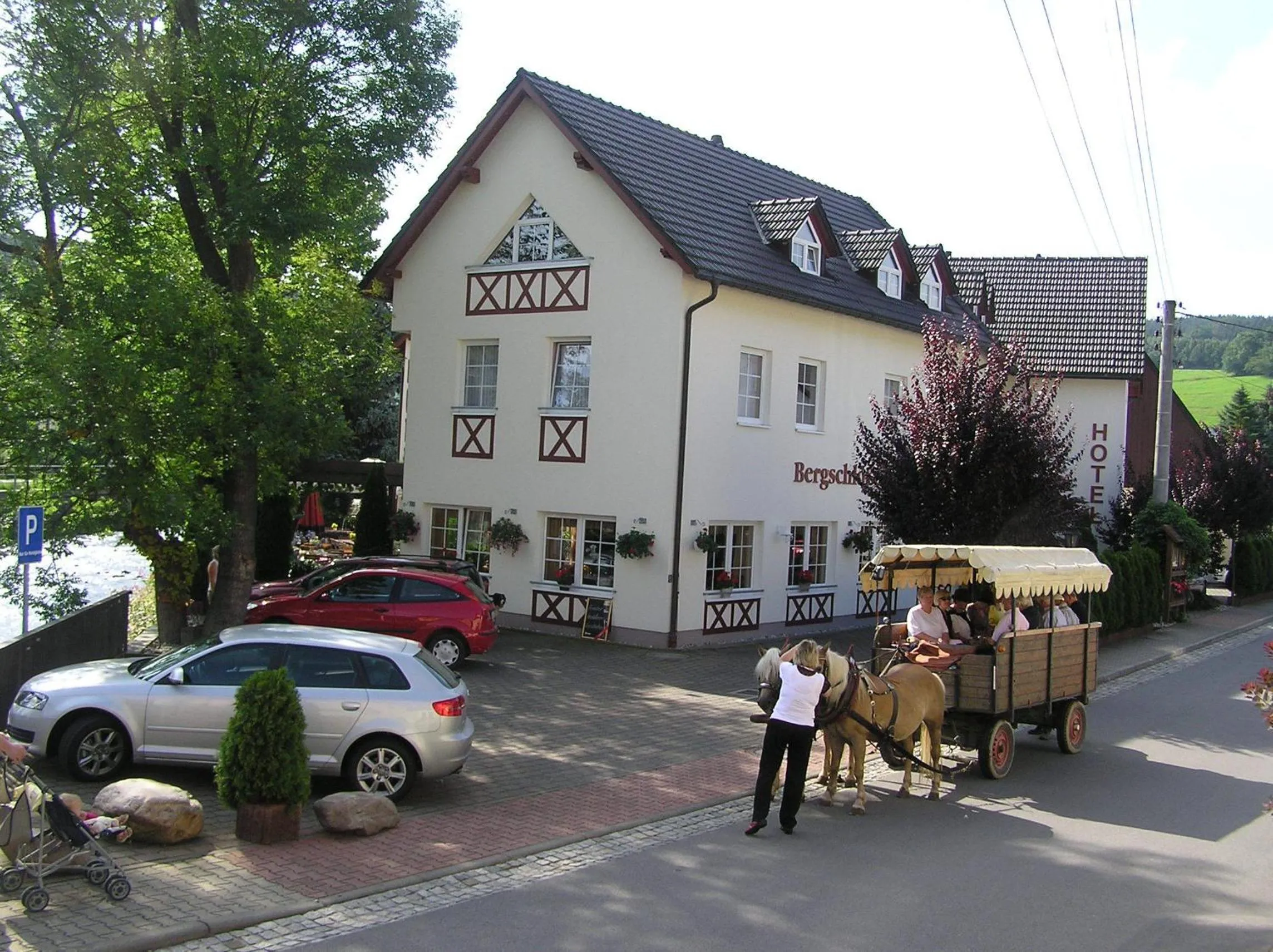 Facade/entrance in Hotel Bergschlößchen