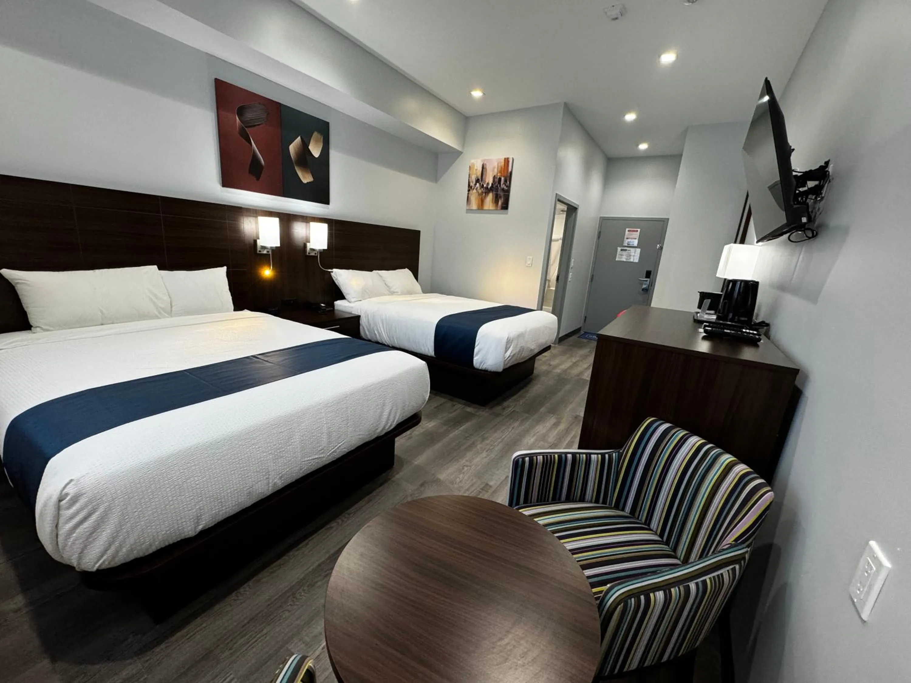Bed in Travelodge by Wyndham Cochrane Ontario