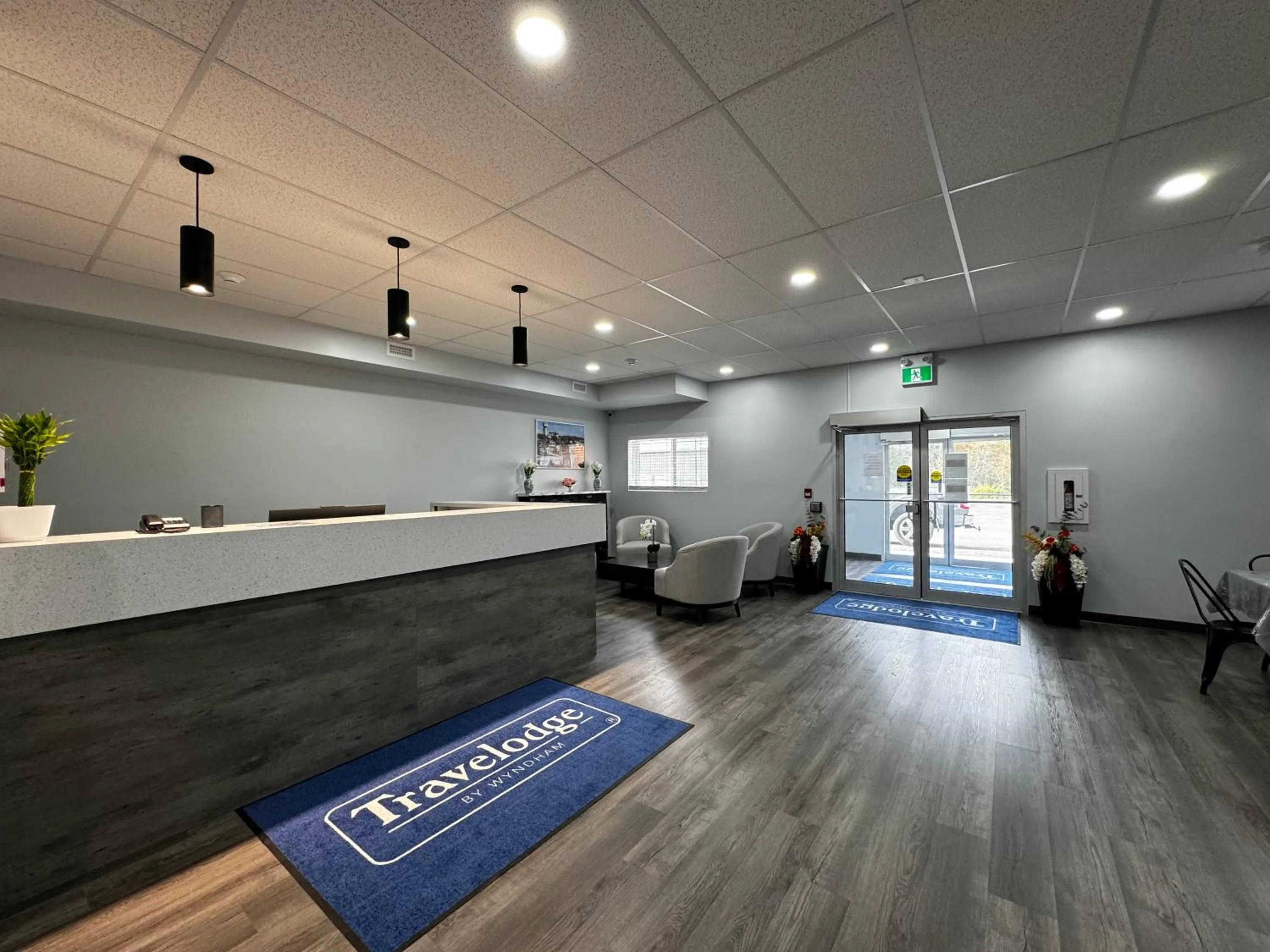 Lobby or reception in Travelodge by Wyndham Cochrane Ontario