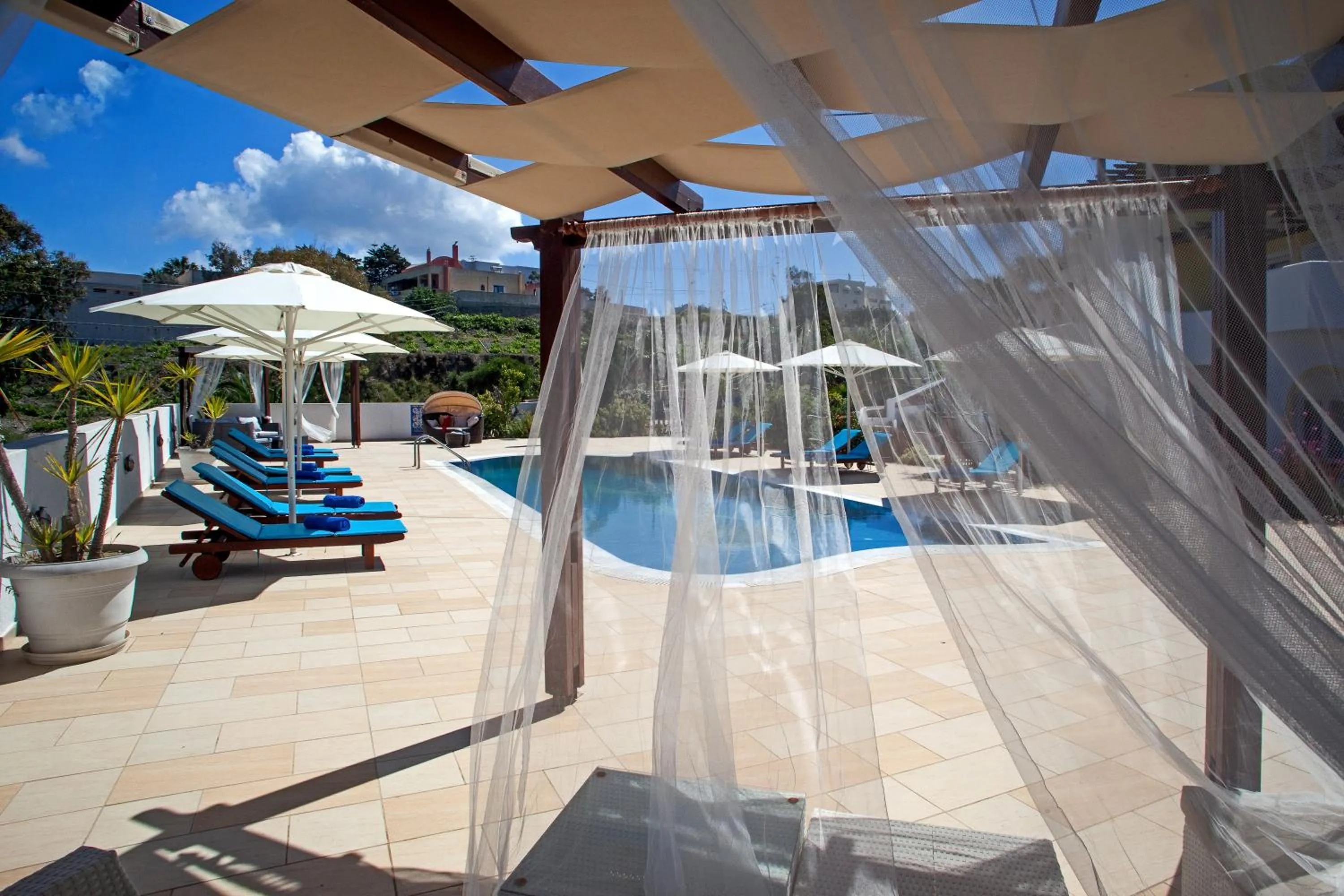 Swimming pool in Arlene Suites