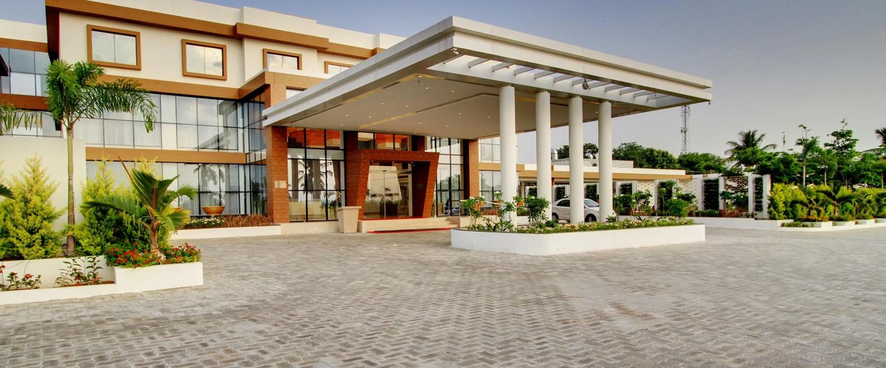 Facade/entrance in Ramada by Wyndham Bengaluru Yelahanka