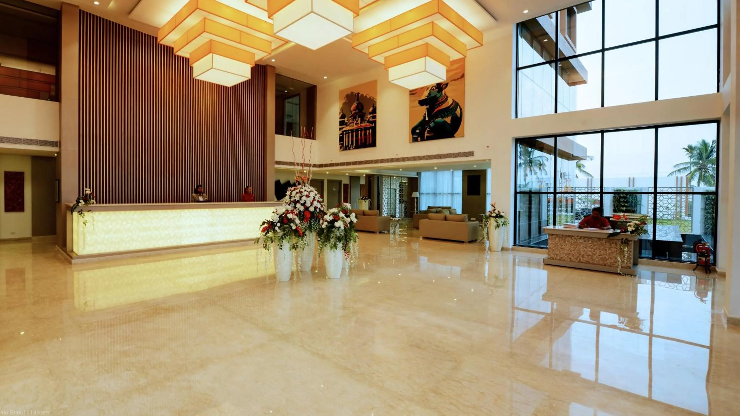 Lobby or reception in Ramada by Wyndham Bengaluru Yelahanka