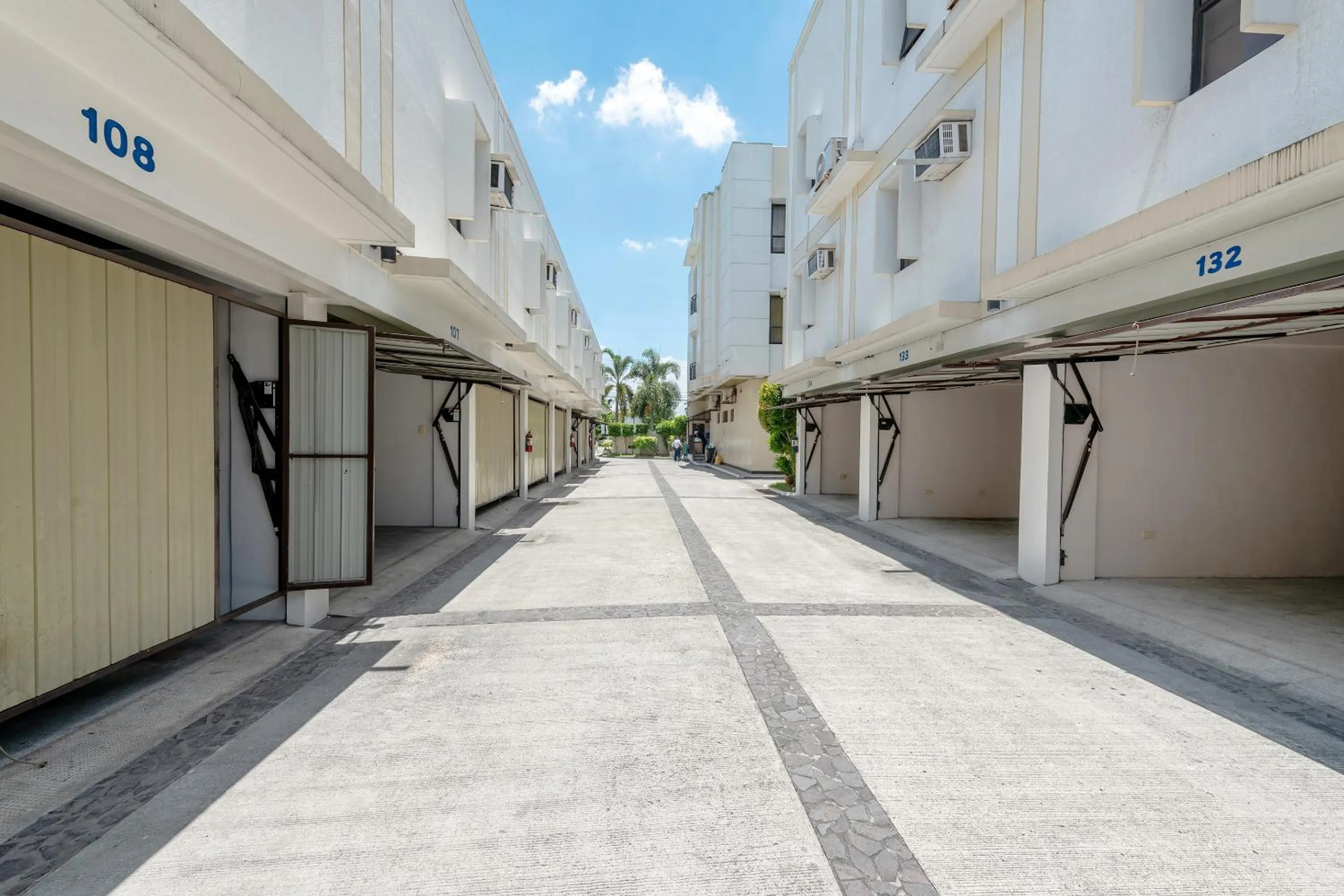 Neighbourhood in Capital O 176 Bliss Hotel