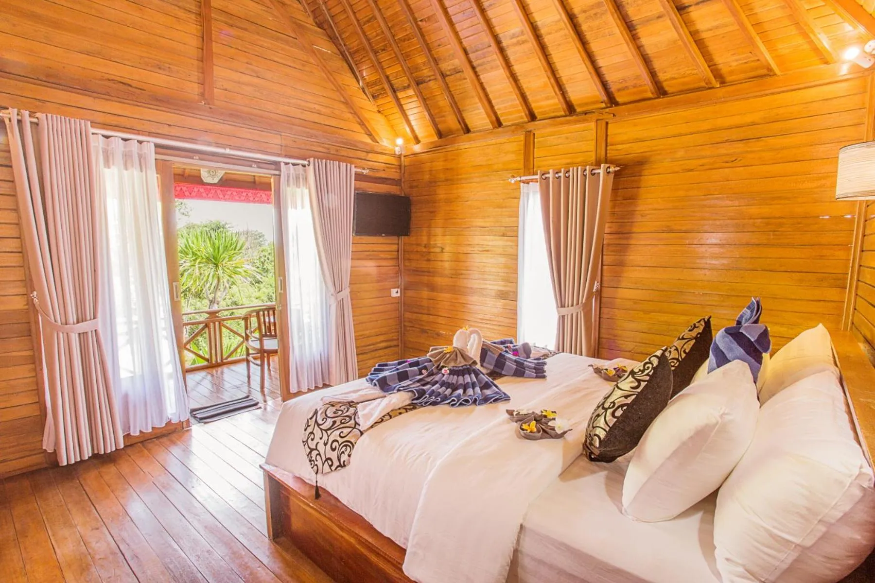 Bed in The Pandawa Hills Ceningan