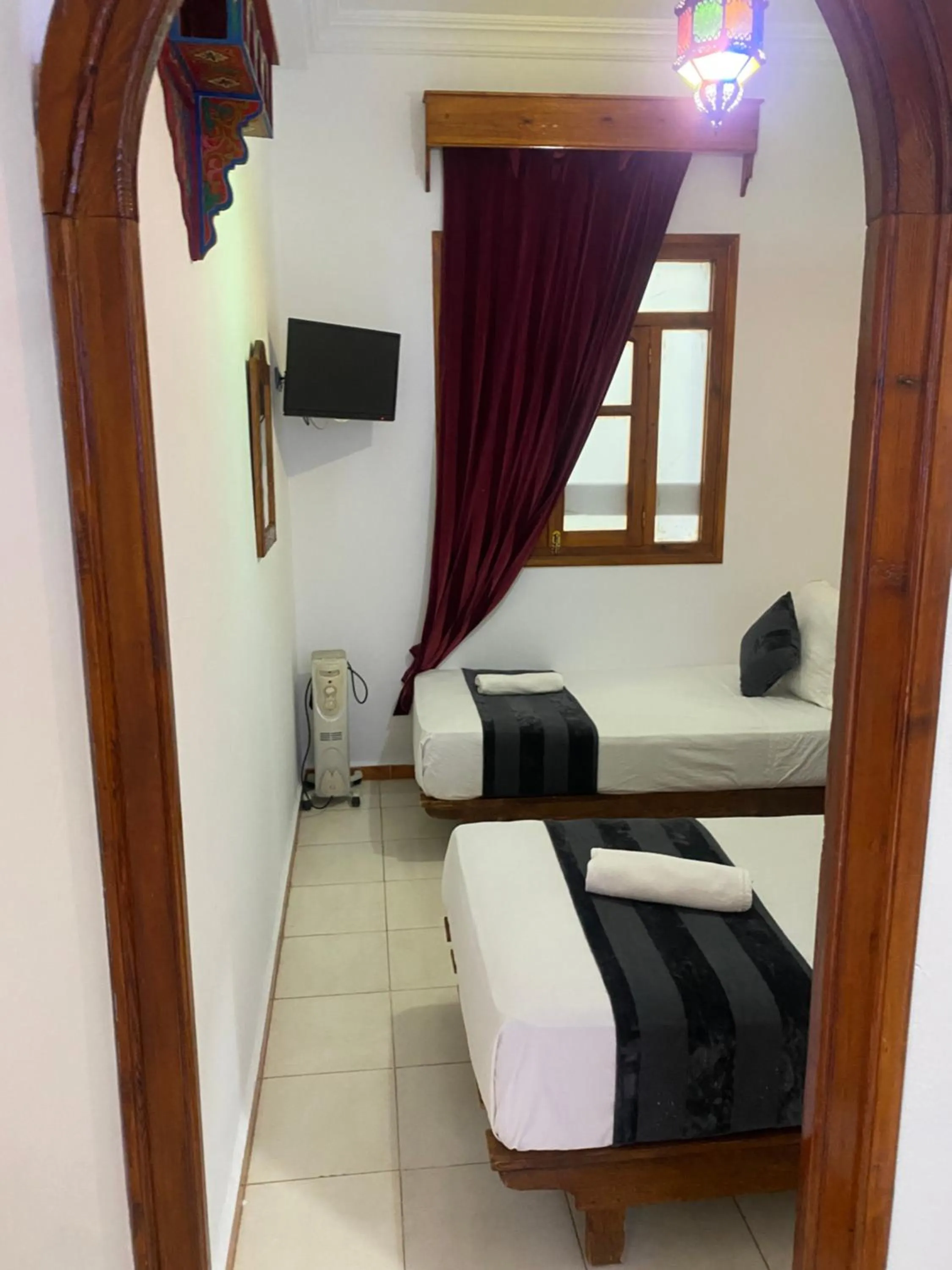 Twin Room with Bathroom in Hotel Casa Khaldi