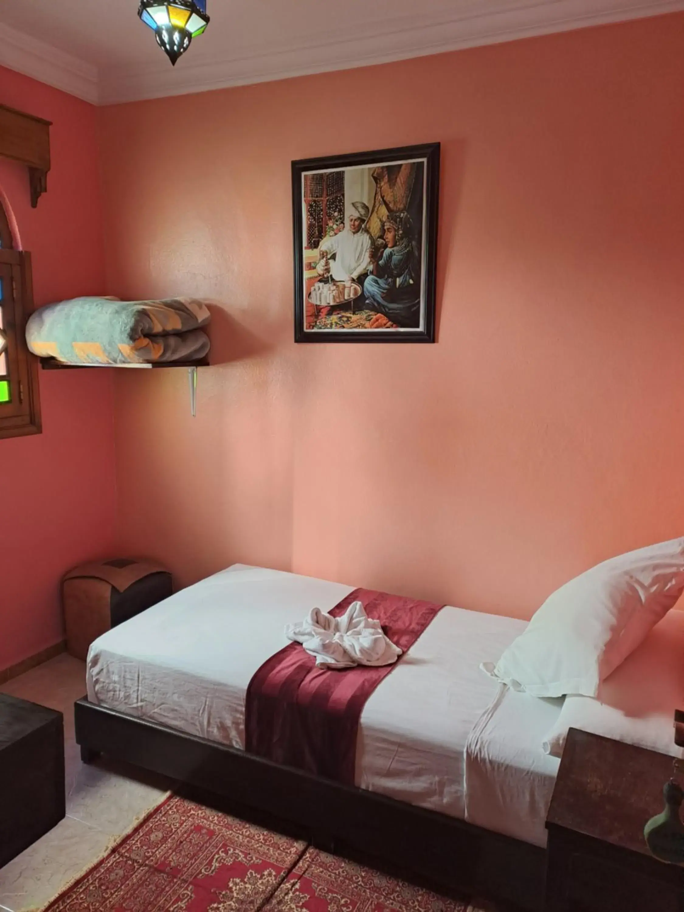 Standard Triple Room in Hotel Casa Khaldi Standard Triple Room in Hotel Casa Khaldi